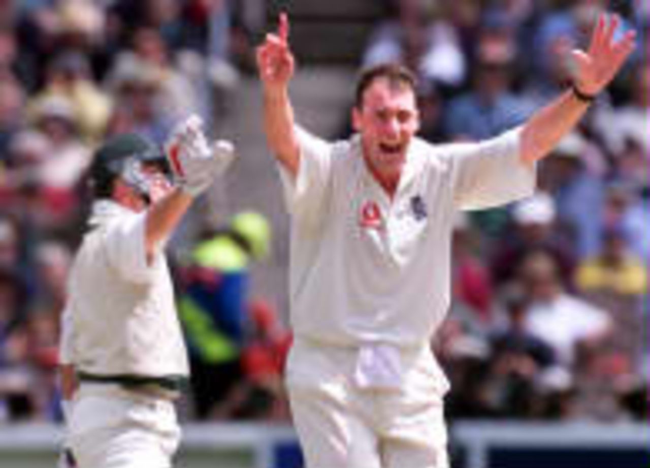 Fraser appeals successfully against Mark Waugh  - The Ashes, 1998/99, 4th Test Australia v England Melbourne Cricket Ground 28 December 1998