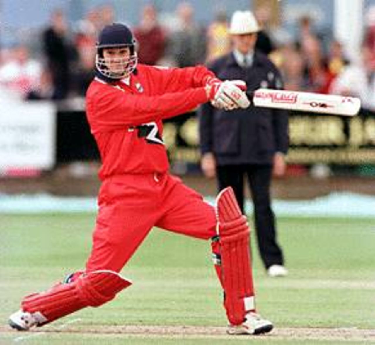 Mark Chilton in batting action, Essex v Lancashire, National League 1st Division, 25 April 1999