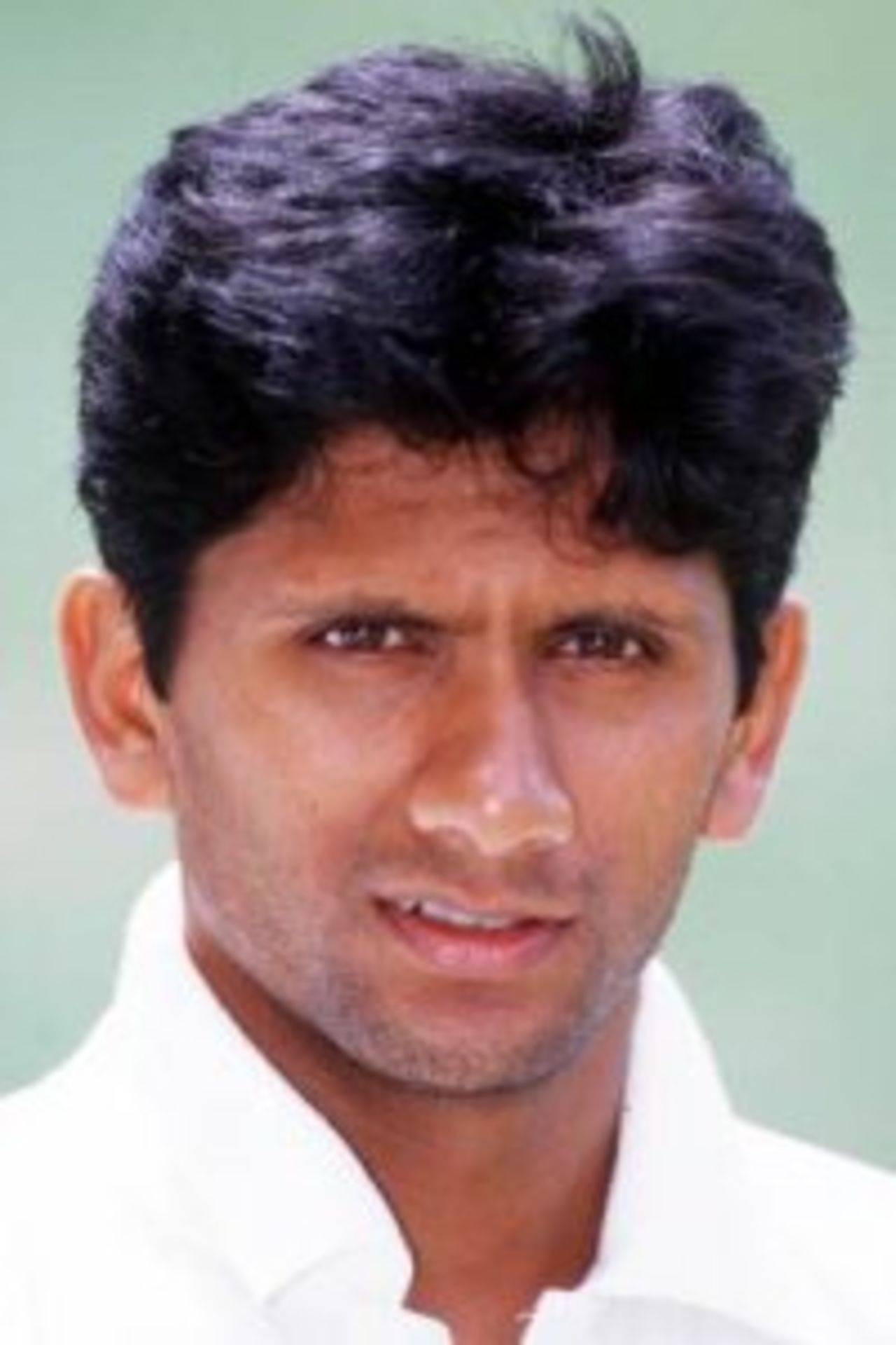 28 Nov 1999: Venkatesh Prasad of India during a Portrait session, at the 'Gabba, Brisbane, Australia.