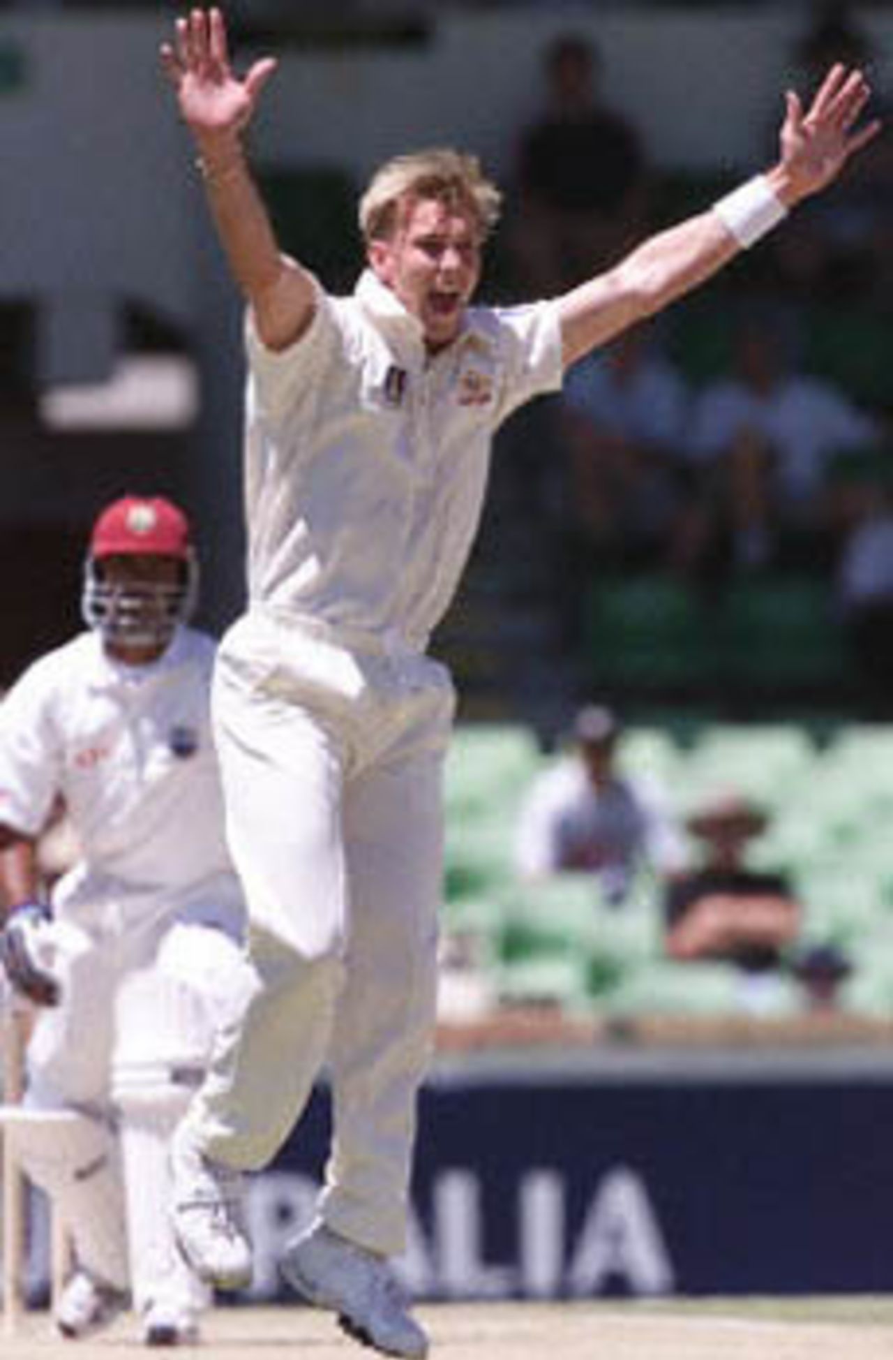 Brett Lee traps Darren Ganga LBW, The Frank Worrell Trophy, 2000/01, 2nd Test, Australia v West Indies, W.A.C.A. Ground, Perth, 01-05 December 2000 (Day 1).