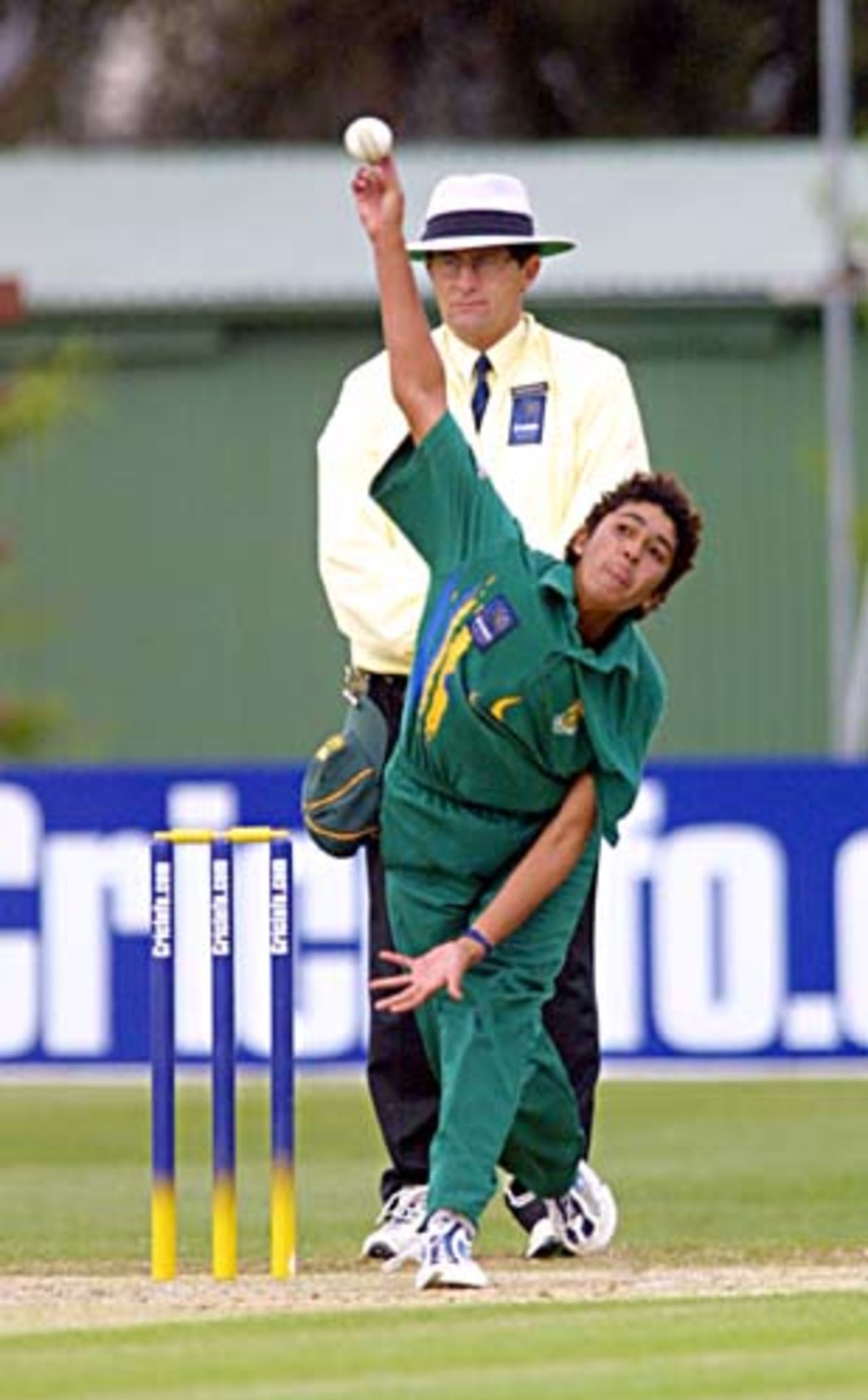 2 Dec 2000: England v South Africa, CricInfo Women's World Cup 2000 played at Lincoln (BIL Oval)