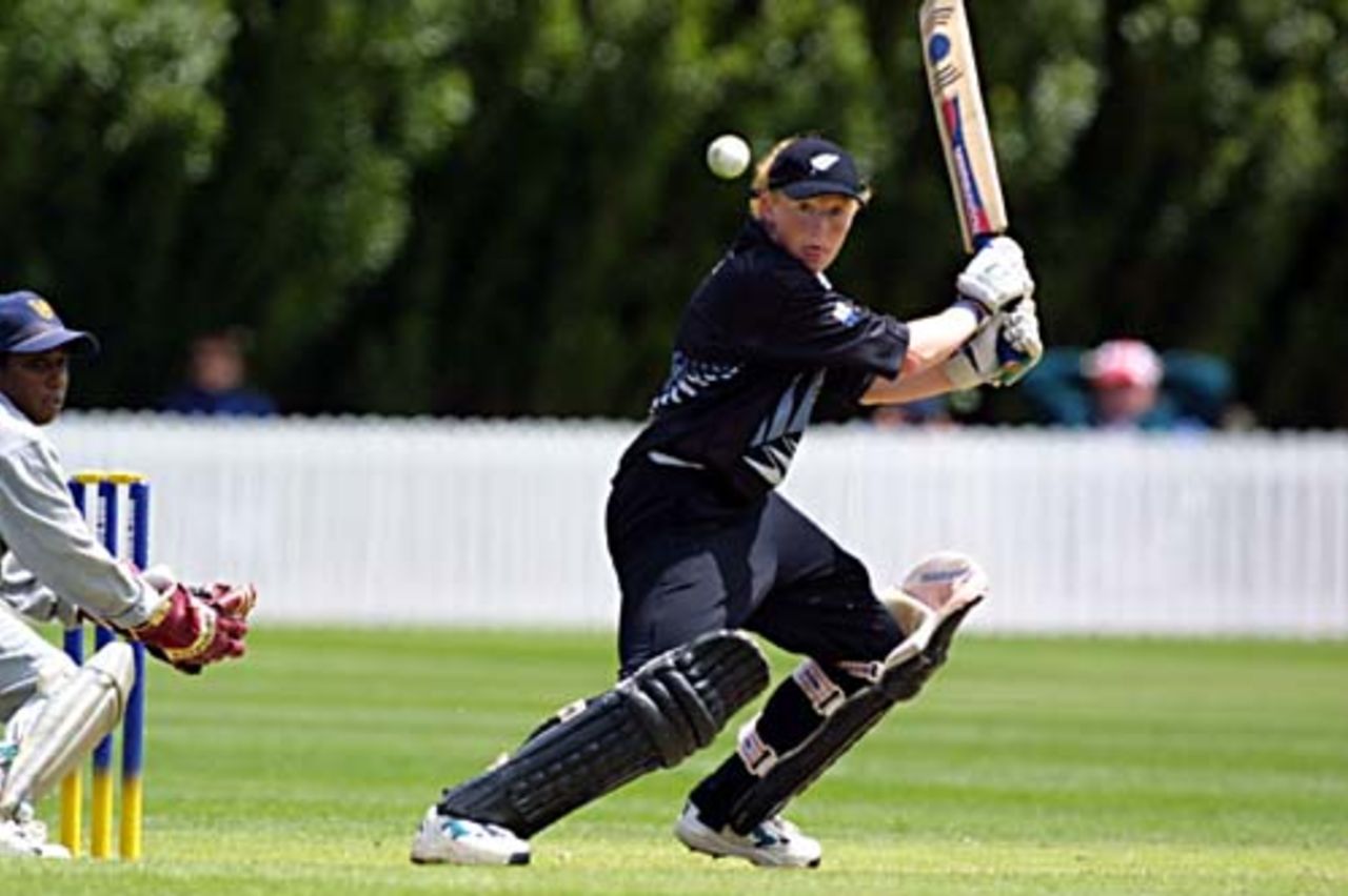 3 Dec 2000: New Zealand v Sri Lanka, CricInfo Women's World Cup 2000 played at Lincoln Green