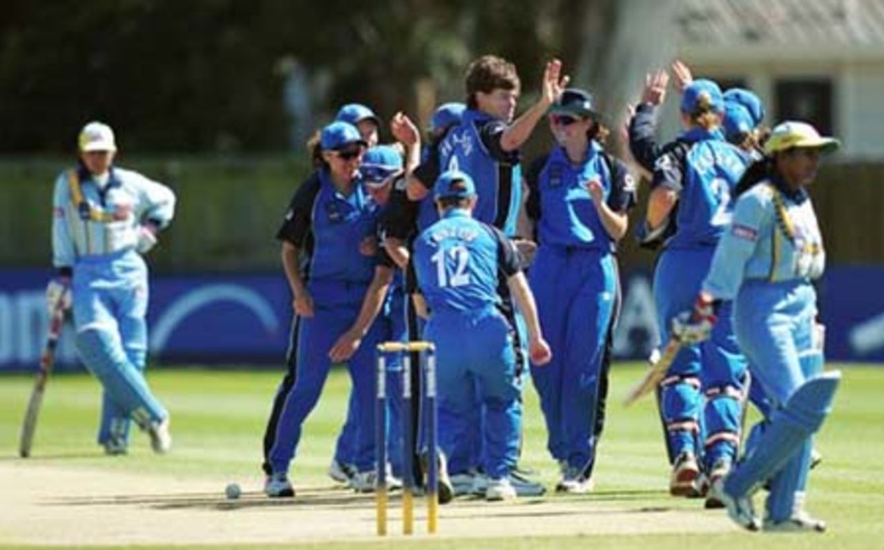 England v India, CricInfo Women's World Cup, Lincoln Green, New Zealand 2000
