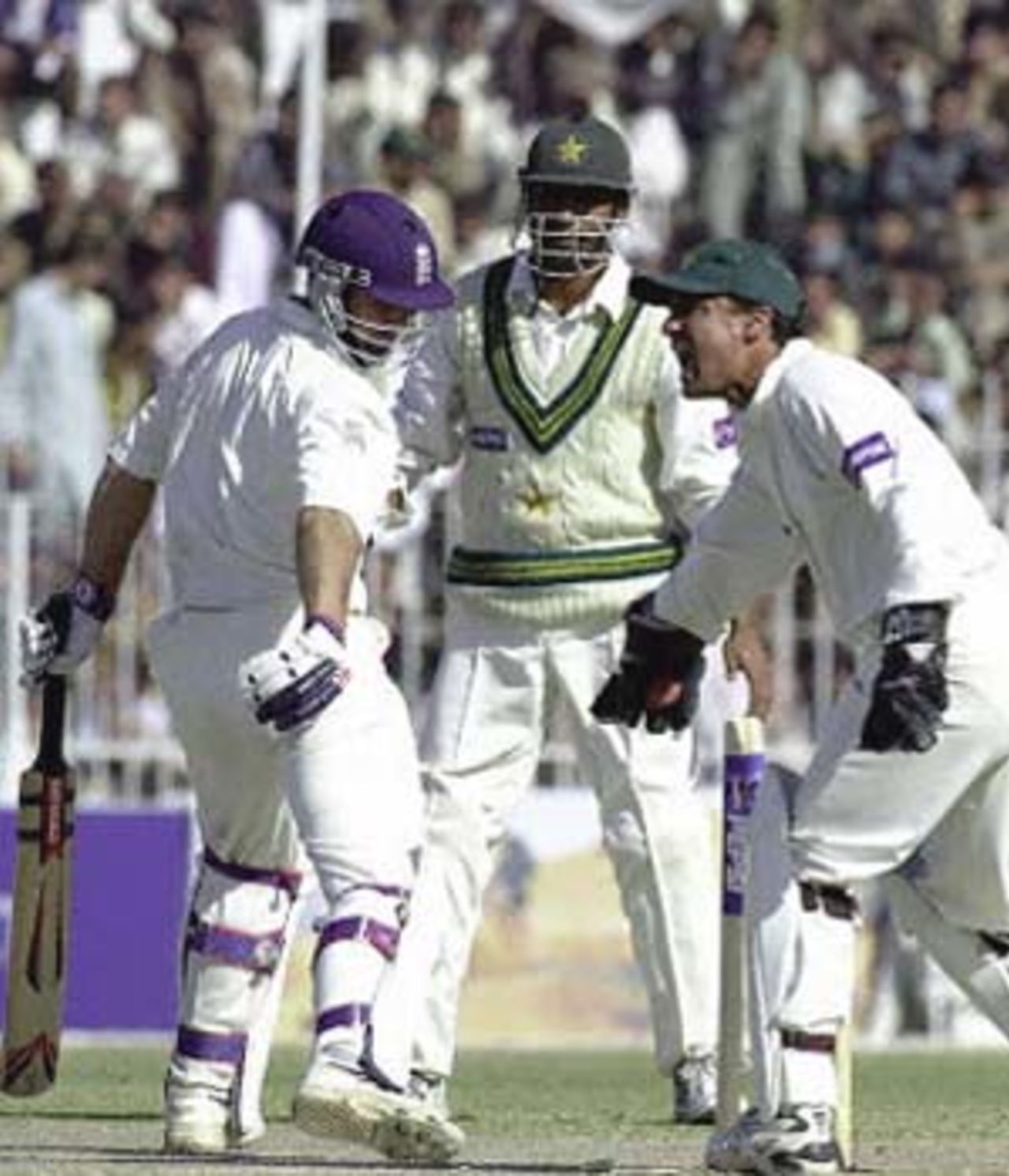 Moin Khan appeals vociferously and unsuccessfully for a stumping chance against Ian Salisbury, England in Pakistan, 2000/01, 2nd Test, Pakistan v England, Iqbal Stadium, Faisalabad, 29Nov-03Dec 2000 (Day 3).