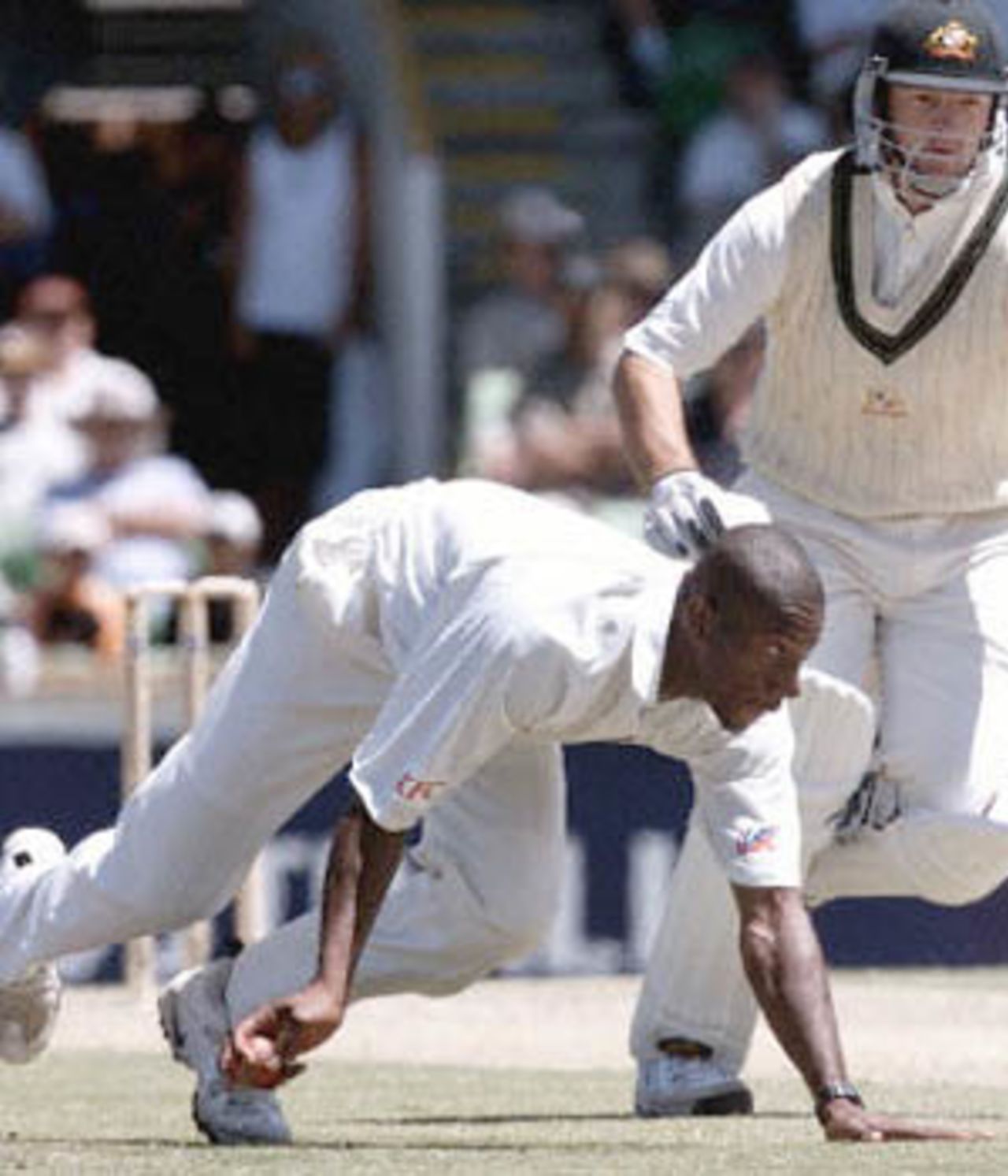 Nixon McLean attempts to run out Mark Waugh, The Frank Worrell Trophy, 2000/01, 2nd Test, Australia v West Indies, W.A.C.A. Ground, Perth, 01-05 December 2000 (Day 2).