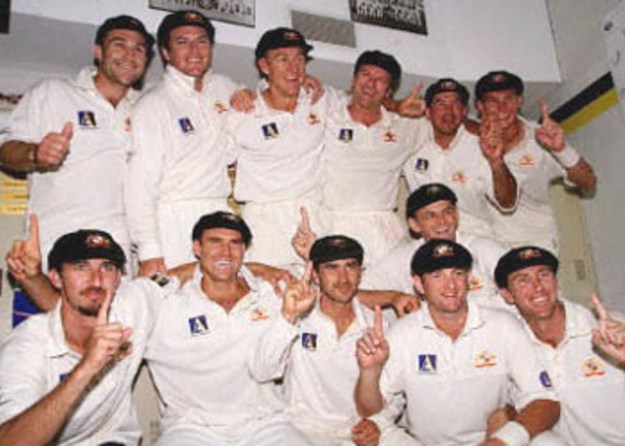 The Australian team is delirious with joy after handing the West Indies yet another thrashing, The Frank Worrell Trophy, 2000/01, 2nd Test, Australia v West Indies, W.A.C.A. Ground, Perth, 01-05 December 2000 (Day 3).