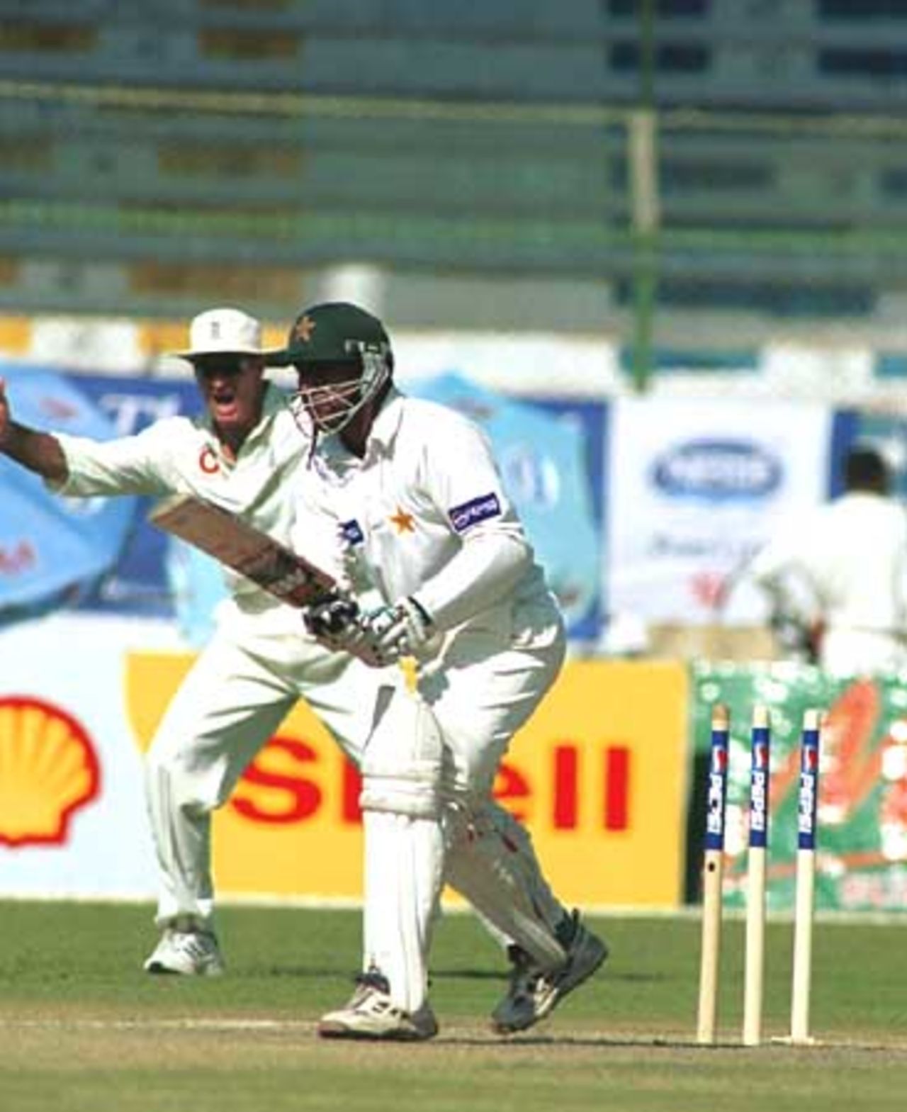 Elahi manages 28 as he is bowled by Caddick, Day 1, 3rd Test Match, Pakistan v England at Karachi, 7 Dec-11 Dec 2000.