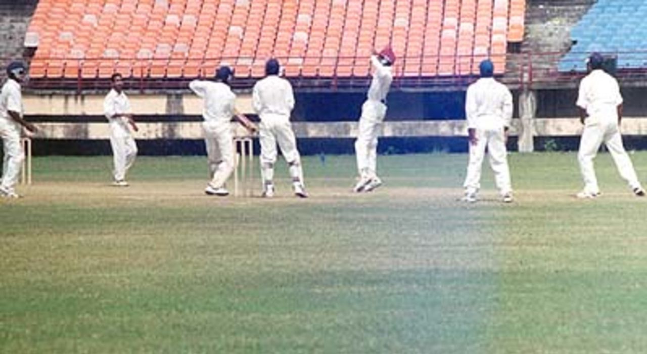 Mahesh plays the ball from Suresh Kumar to the off side. Ranji Trophy South Zone League 2000/01, Kerala v Karnataka, Nehru Stadium, Kochi, 22-25 November 2000