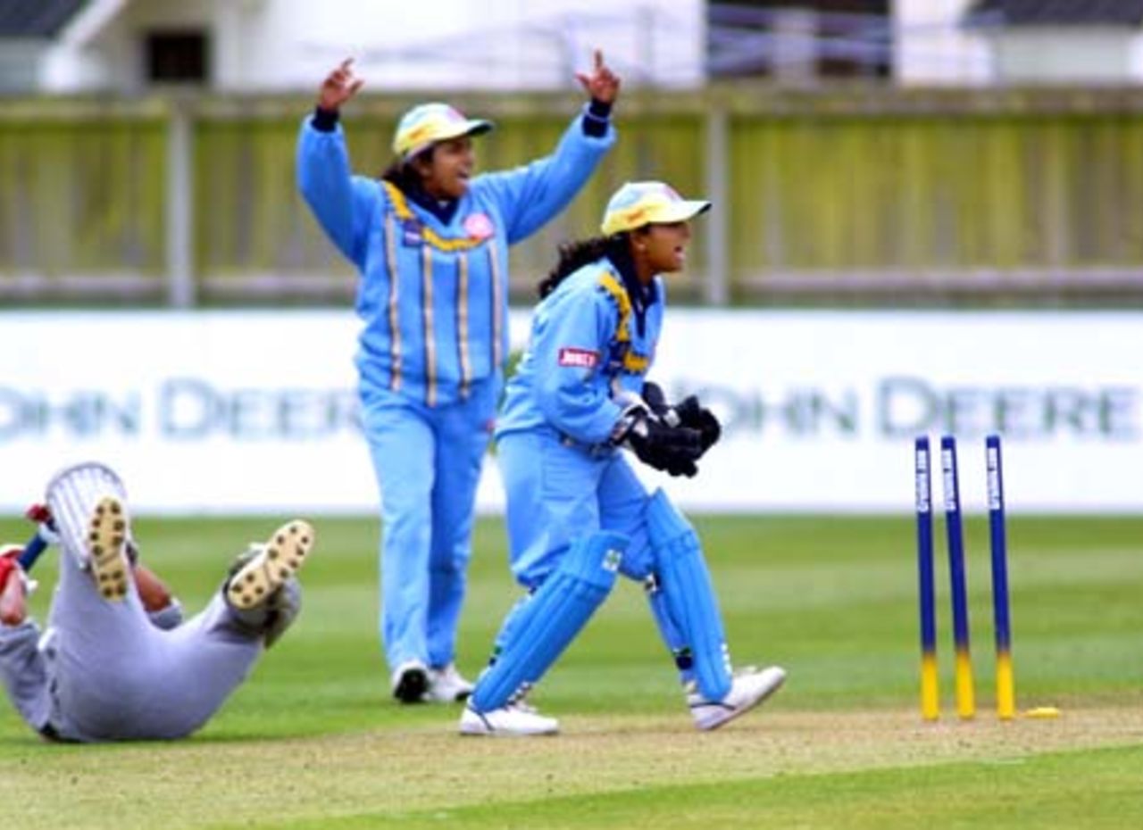 15 Dec: India v Sri Lanka, CricInfo Women's World Cup match played at Lincoln Green