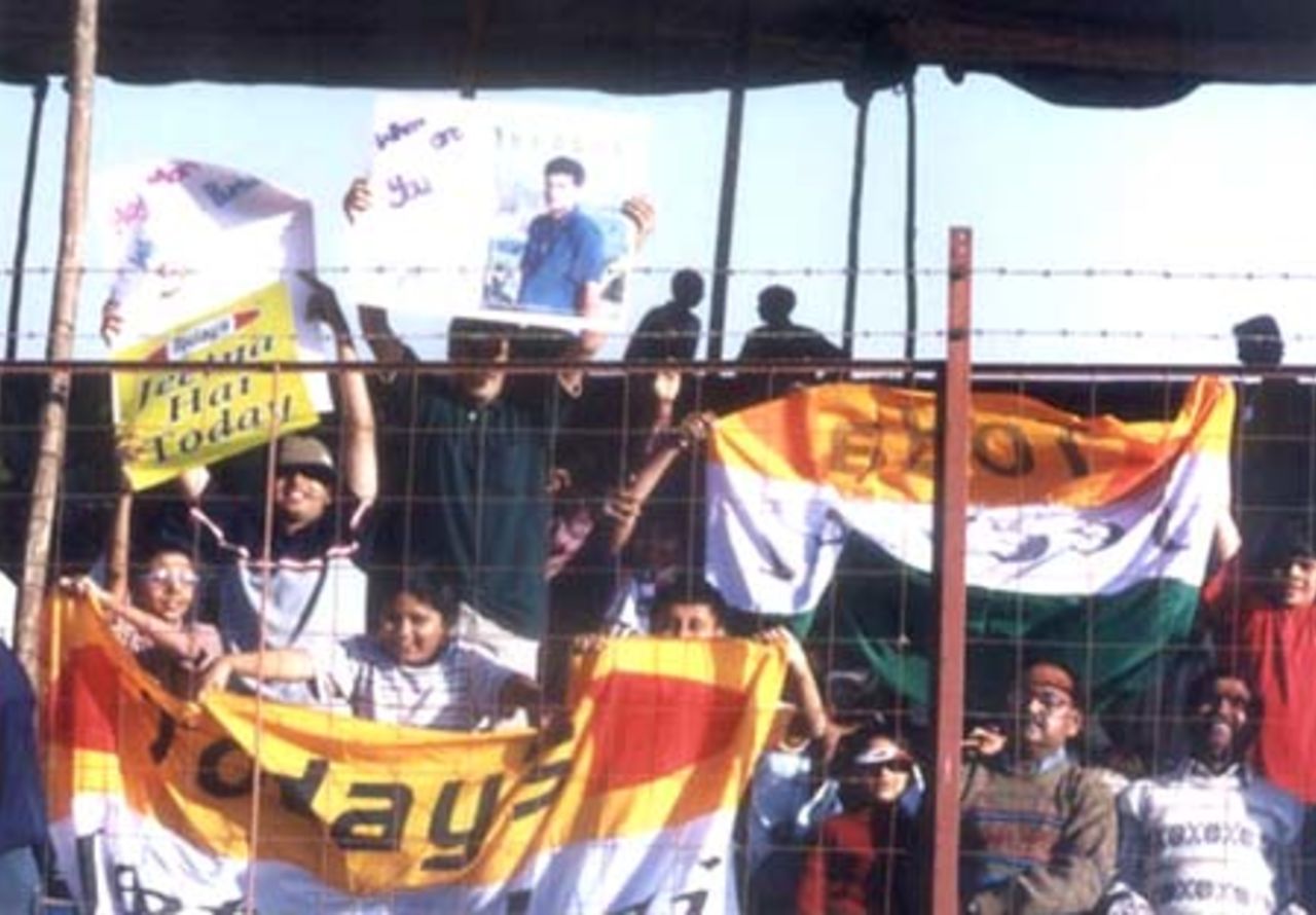 14 Dec 2000: Zimbabwe in India 2000/01, 5th ODl, India v Zimbabwe, Municipal Stadium, Rajkot