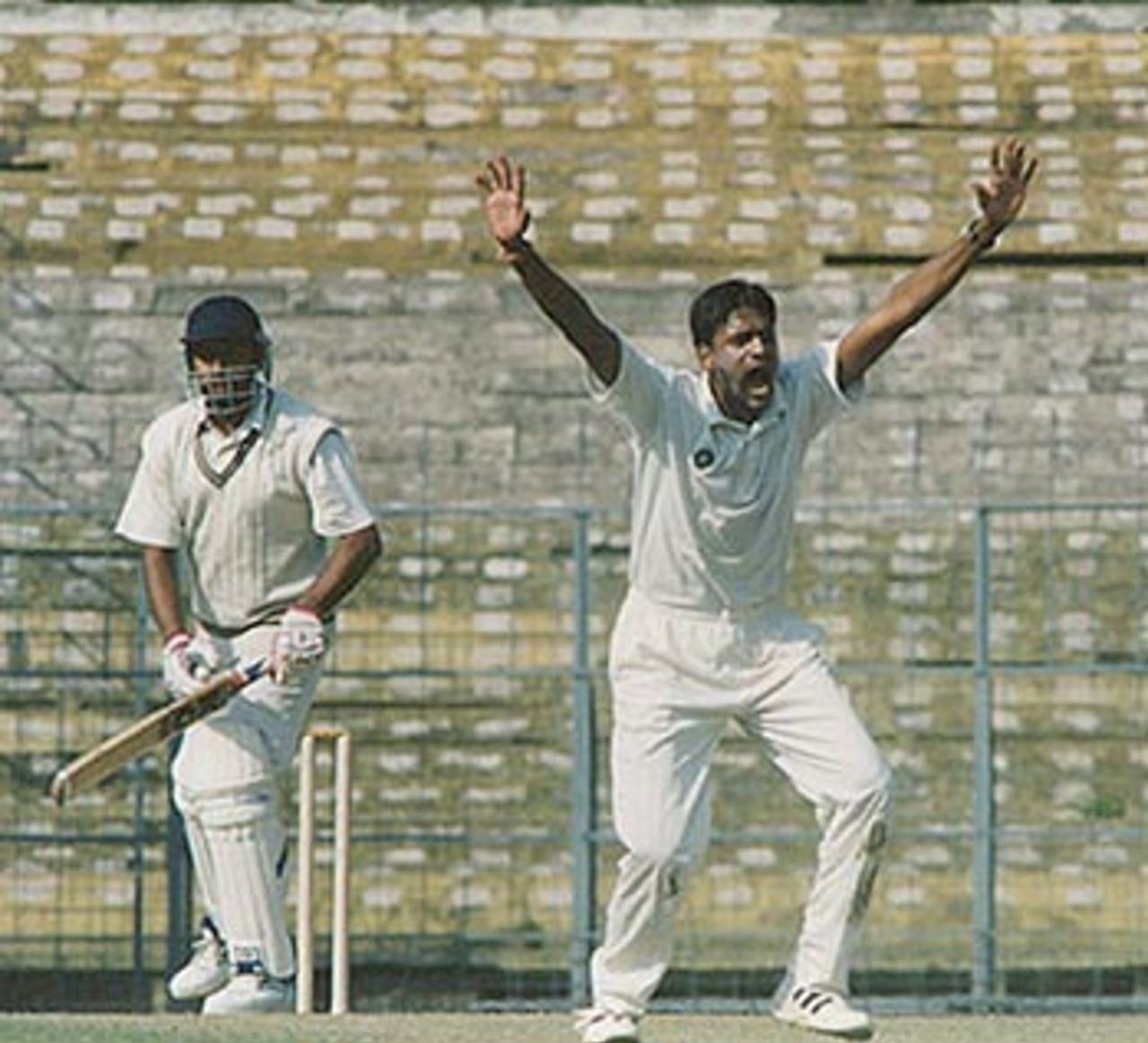 Mohanty makes a strong appeal. Ranji Trophy East Zone League, 2000-01, Bengal v Orissa, Eden Gardens, Calcutta, 28-31 December 2000 (Day 2).