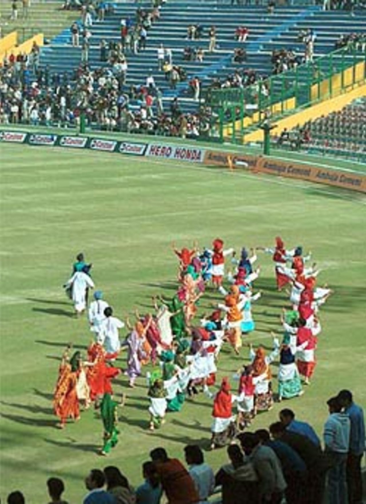 India v England, 1st Test match, Day One, Punjab C.A. Stadium, Mohali, Chandigarh, 3-7 Dec 2001