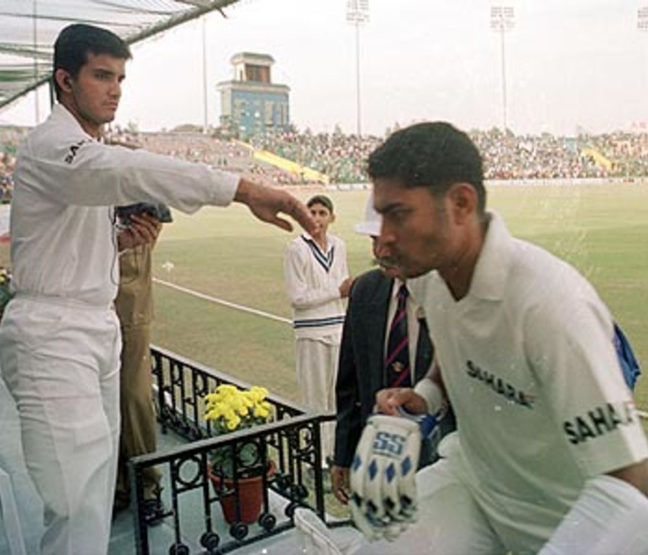 India v England, 1st Test match, Day Two, Punjab C.A. Stadium, Mohali, Chandigarh, 3-7 Dec 2001