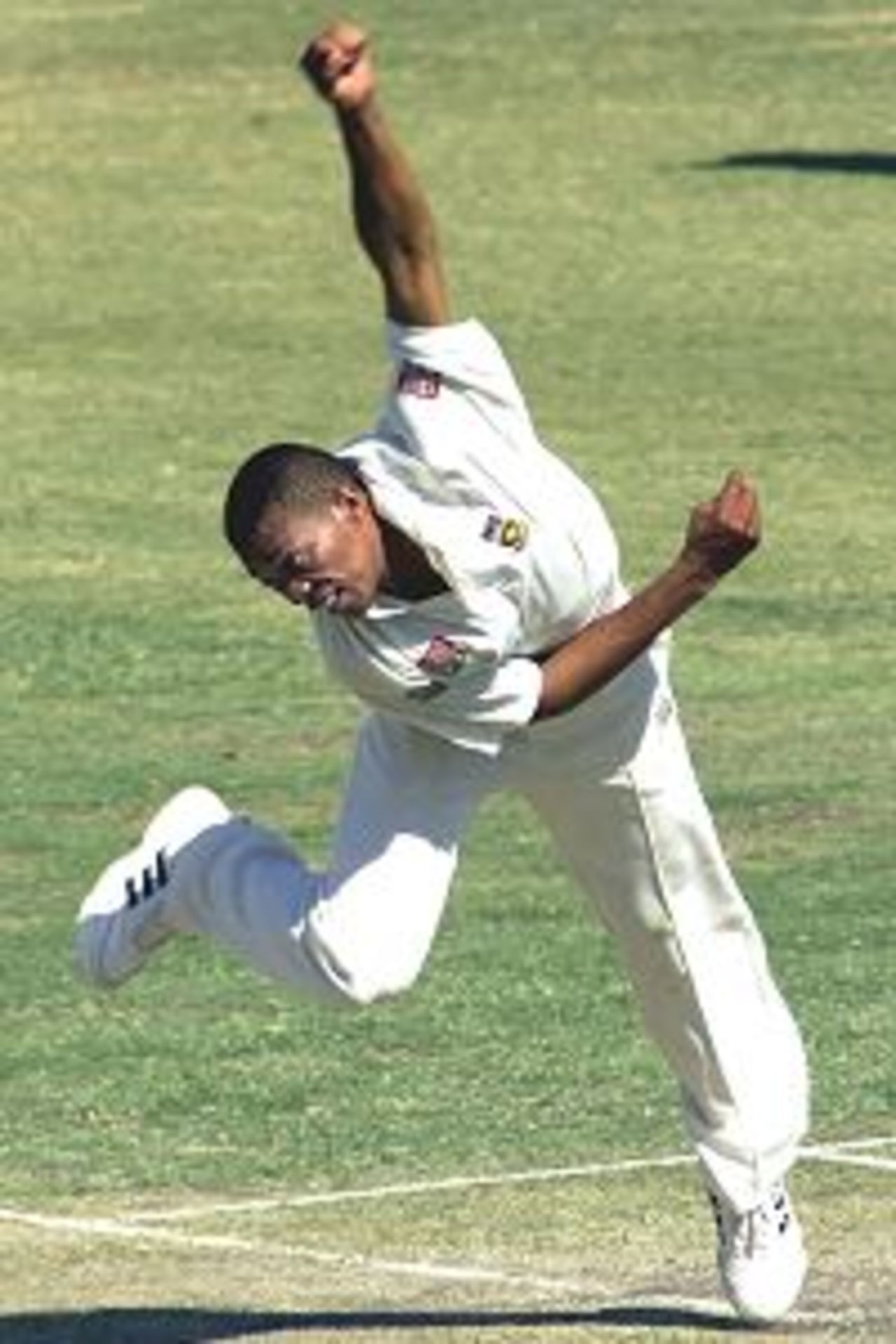 8 Dec 2001: Makhaya Ntini of South Africa bowls during day two of the four day tour match between Western Australia and South Africa played at The WACA, Perth, Australia.