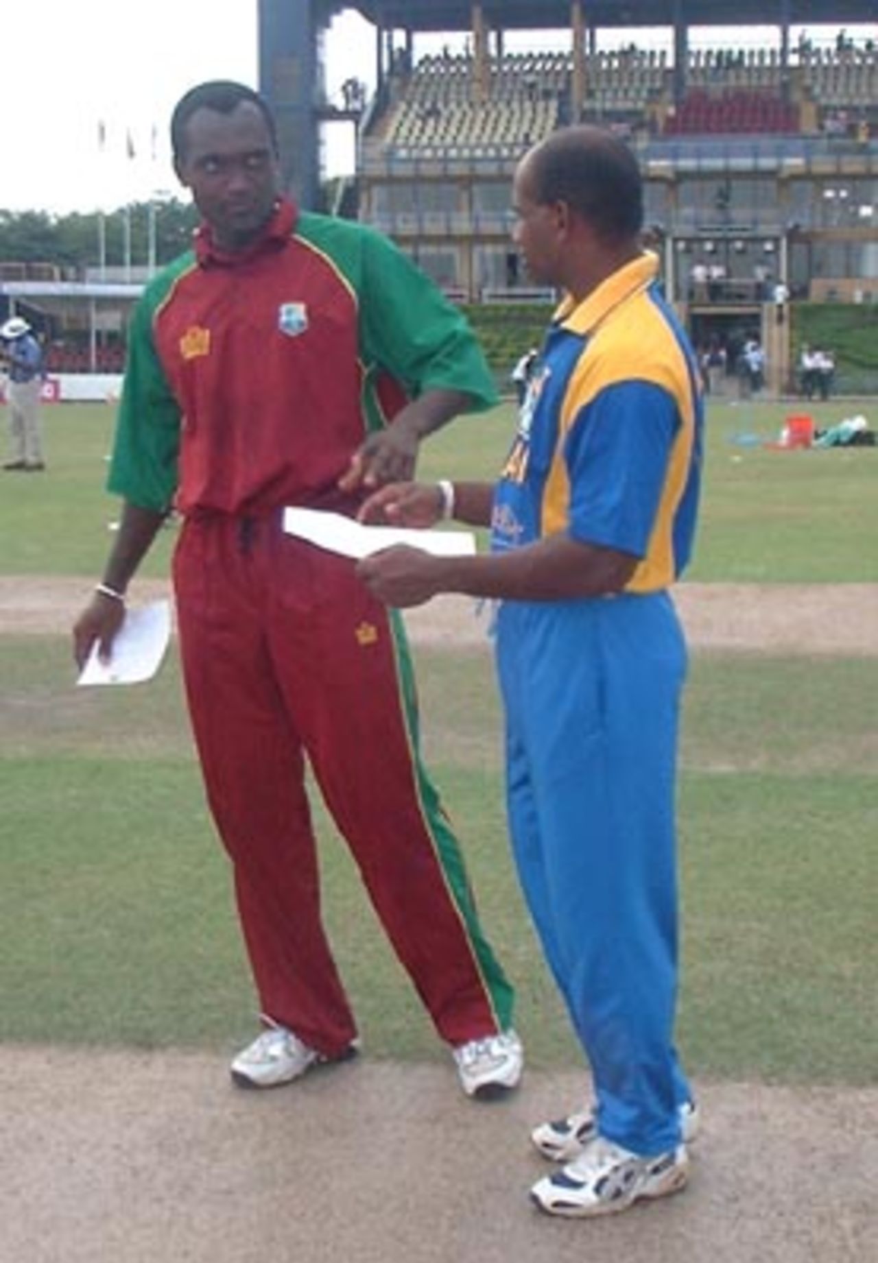 3rd Match: Sri Lanka v West Indies at  R.Premadasa Stadium in Colombo LG Abans Triangular Series Dec 2001.