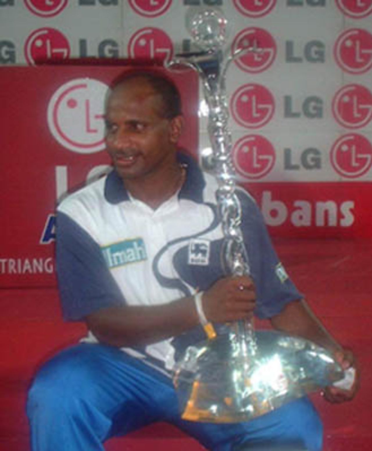 The Final: Sri Lanka v West Indies at  R.Premadasa International Stadium in Colombo, LG Abans Triangular Series Dec 2001.