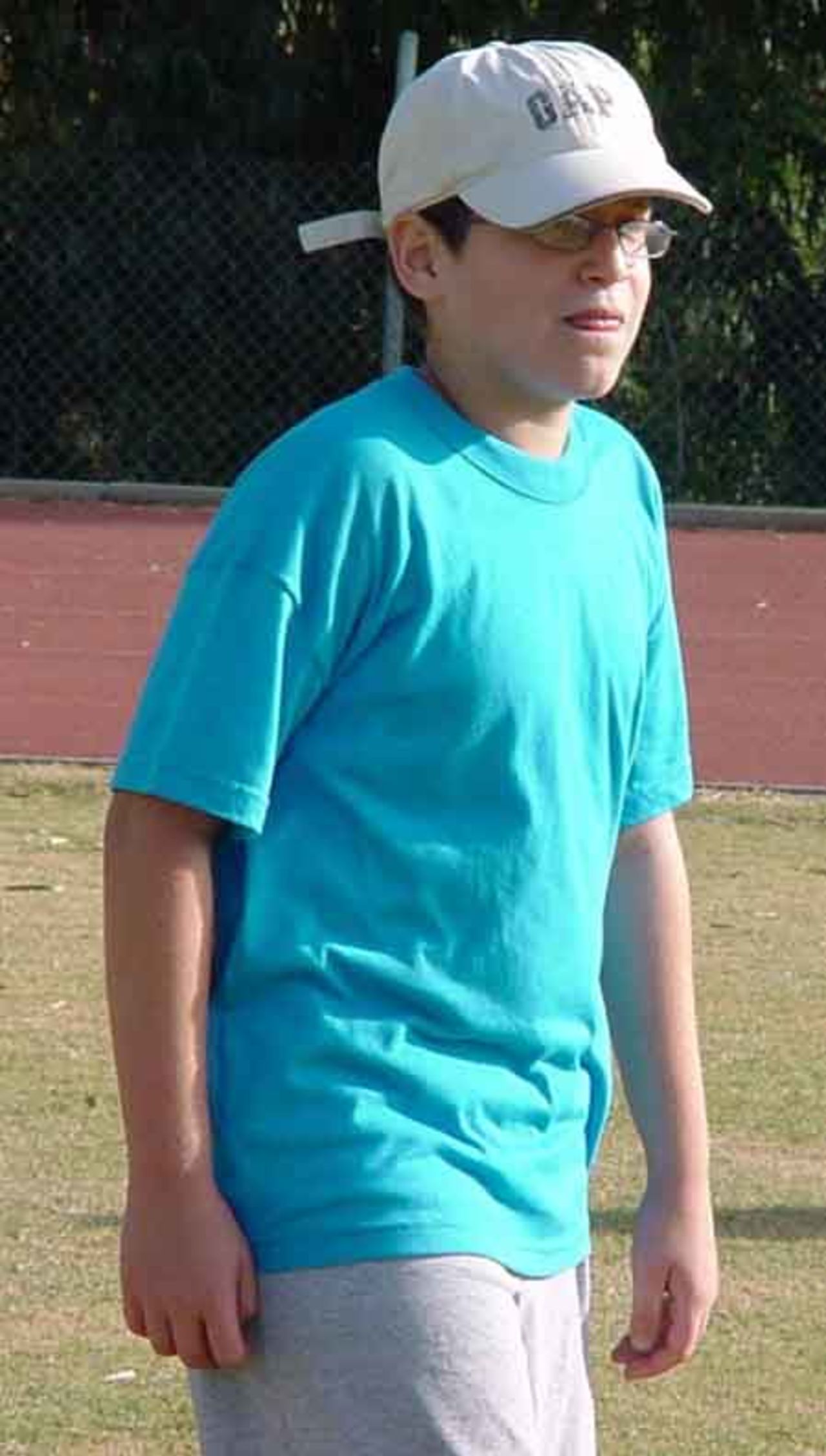 Gal Perlman is all concentration in the field.
