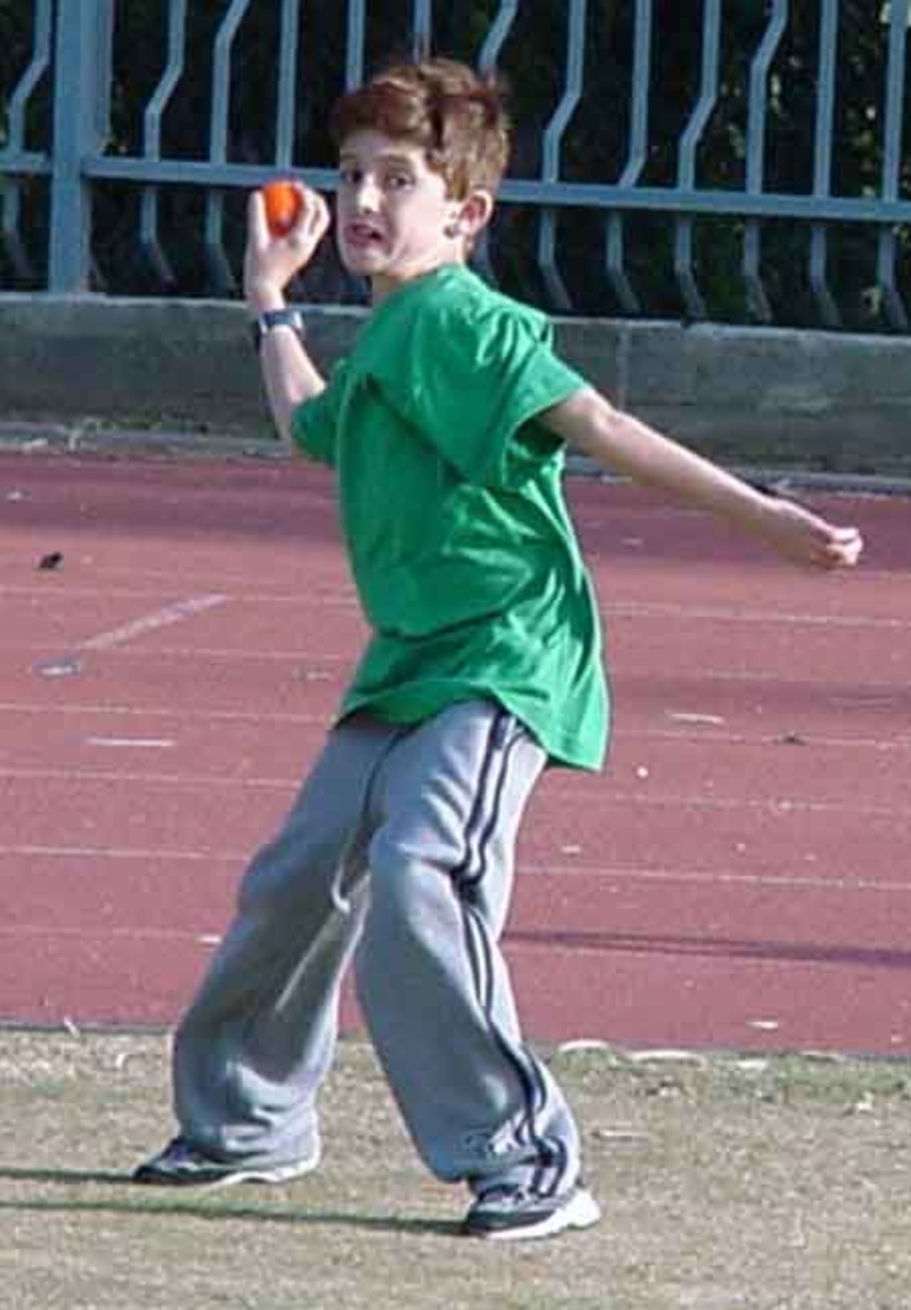 Nil Kalchitzky from Al Charizi releases a powerful throw.