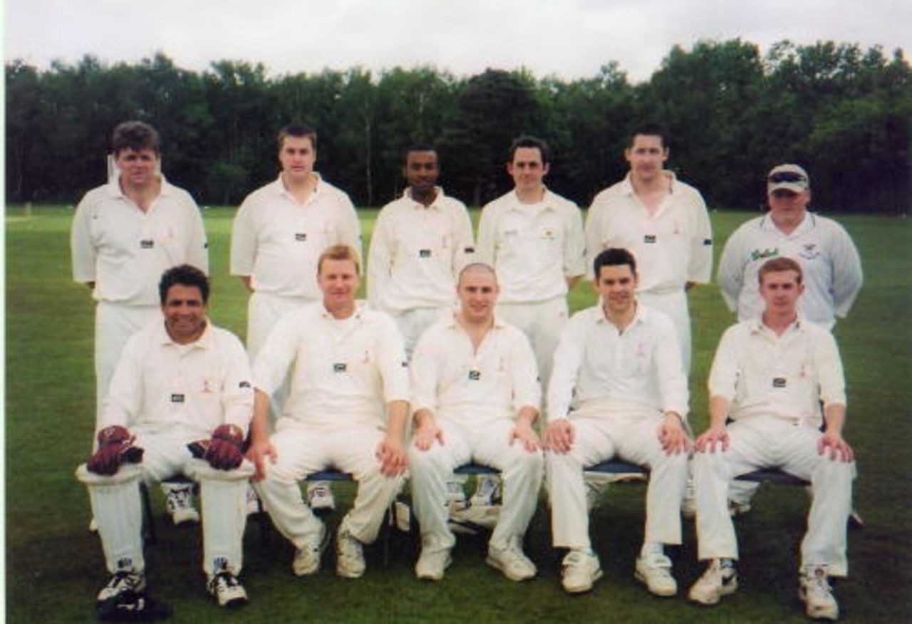 Back Row l/r: Colin James, Tony Richman, Randy Davis, Paul Wilde, Andy Collins, Mark Weaver. <BR>Front Row l/r: Terry Azor, John Robinson, Duncan Park, Andy Darnton, Peter Lamb.