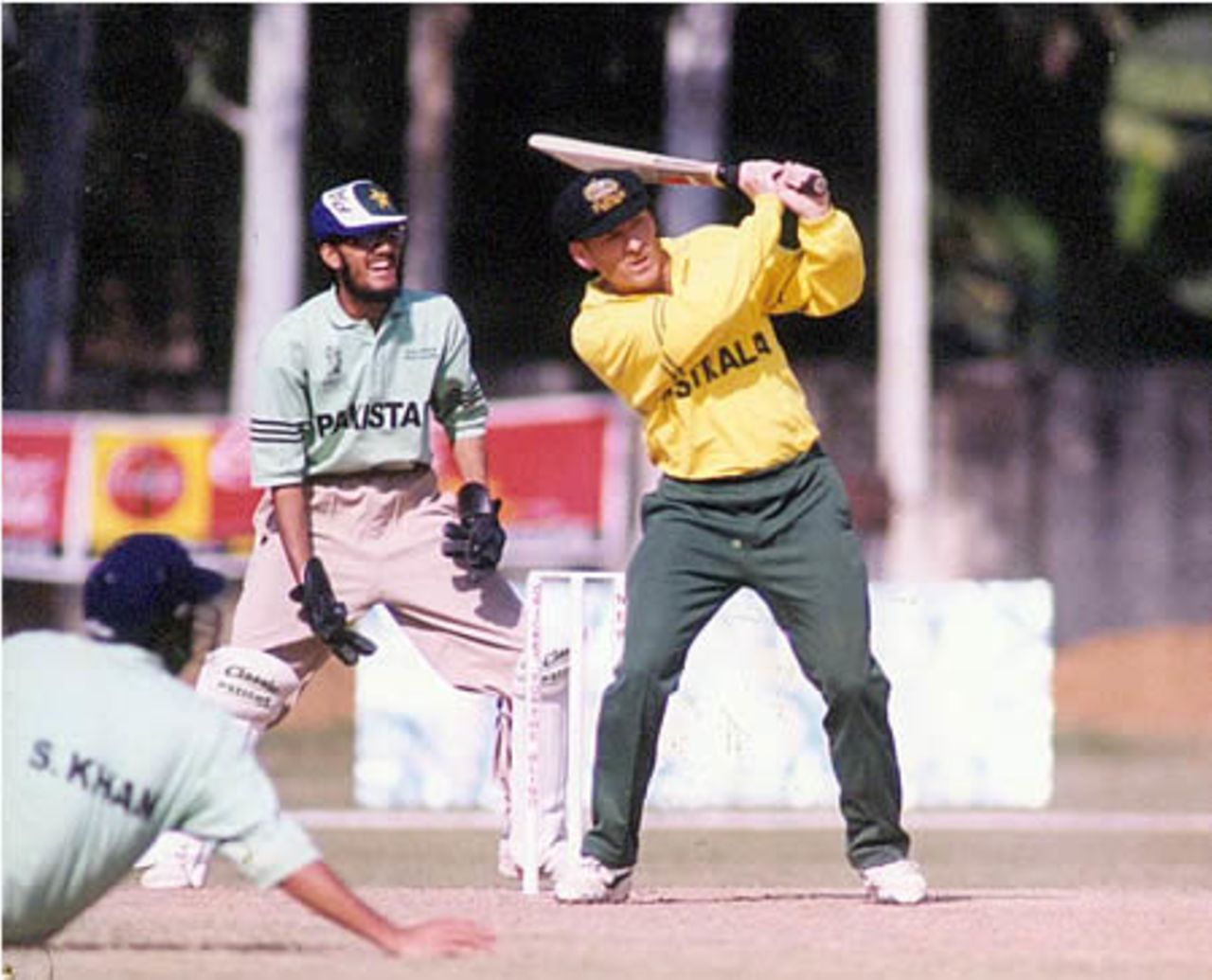 Australian player hits out watched by Masood Jan, Ist World Cup Cricket for the Blind 1998, held in India