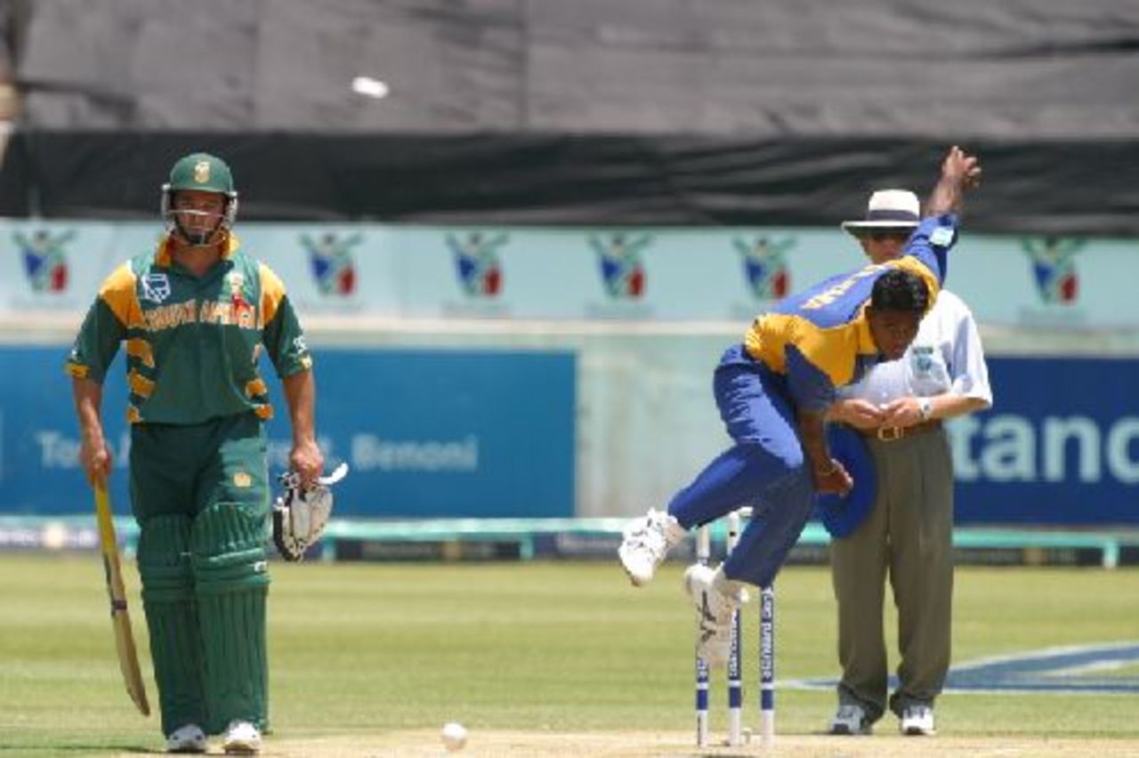 South Africa v Sri Lanka, 5th One-Day International, 6th December 2002 at Benoni