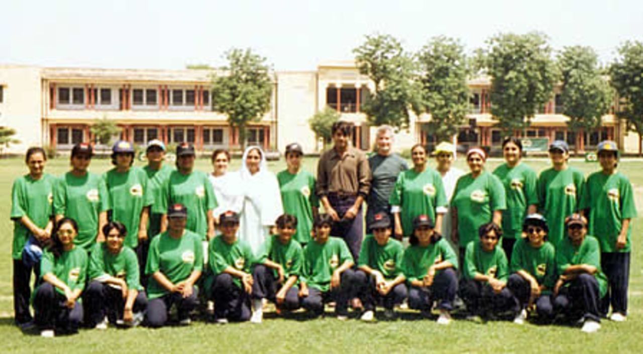 Pakistan cricketer Aaqib Javed and Physio Dan Keisel with the winners, Milo Women Cricket Cup, Lahore College for Women, 1996