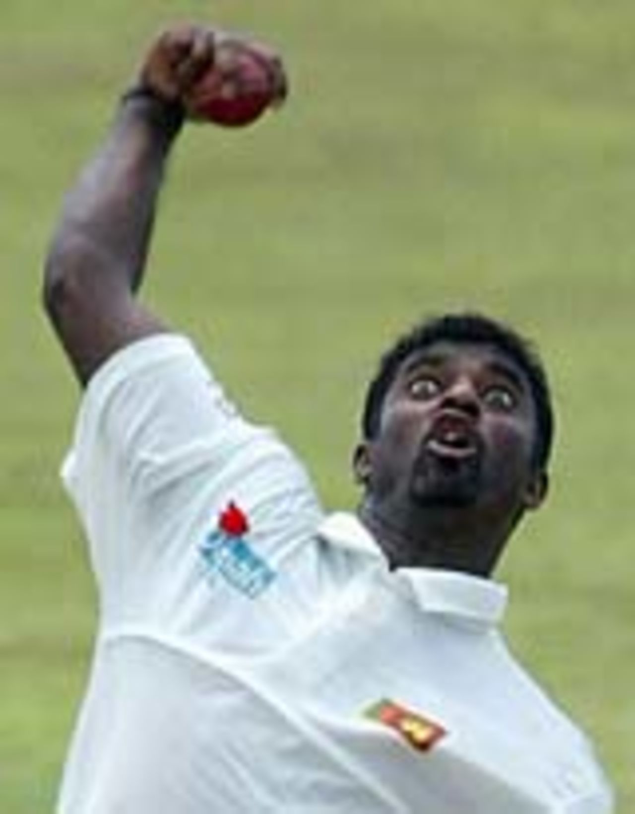 Muttiah Muralitharan bowls on the final day of the Galle Test, Sri Lanka v England, 1st Test, Galle, December 6, 2003
