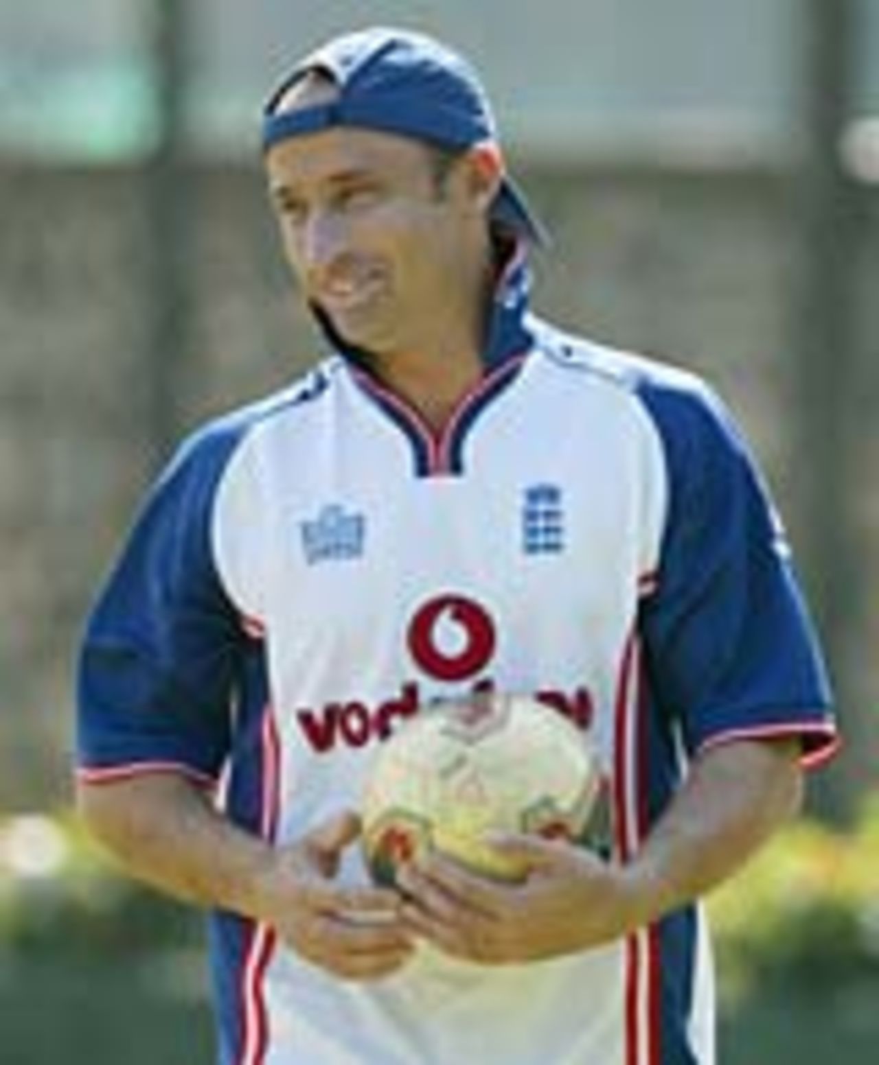 Nasser Hussain relaxes in the nets, Galle, December 1, 2003