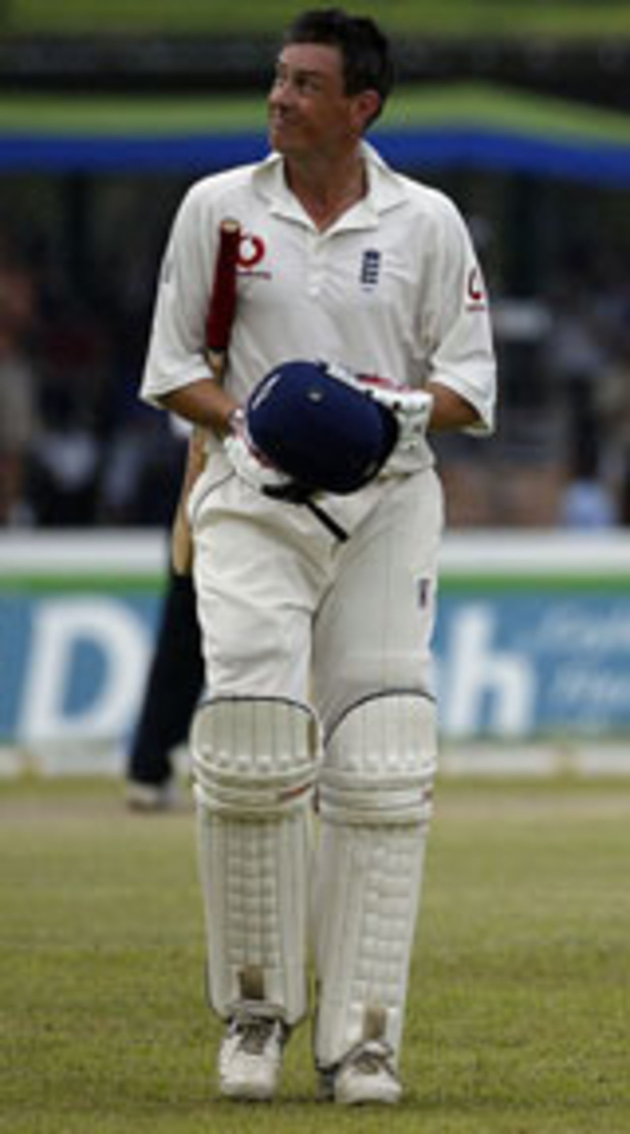 Ashley Giles walks off after draw, Sri Lanka v England, 1st Test, Galle, December 6, 2003