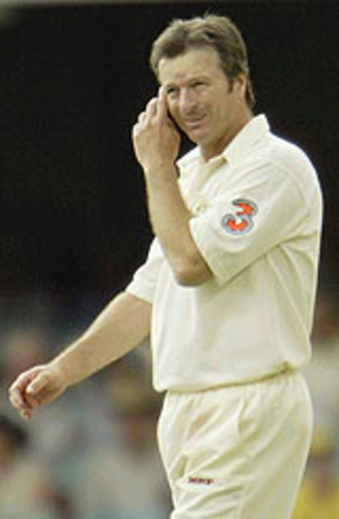 Steve Waugh in a pensive mood, Australia v India, 1st Test, Brisbane, 4th day, December 7, 2003