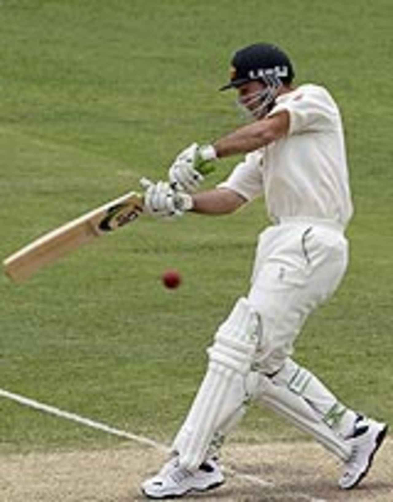 Ricky Ponting gets a move on, Australia v India, 1st Test, Brisbane, 5th day, December 8, 2003