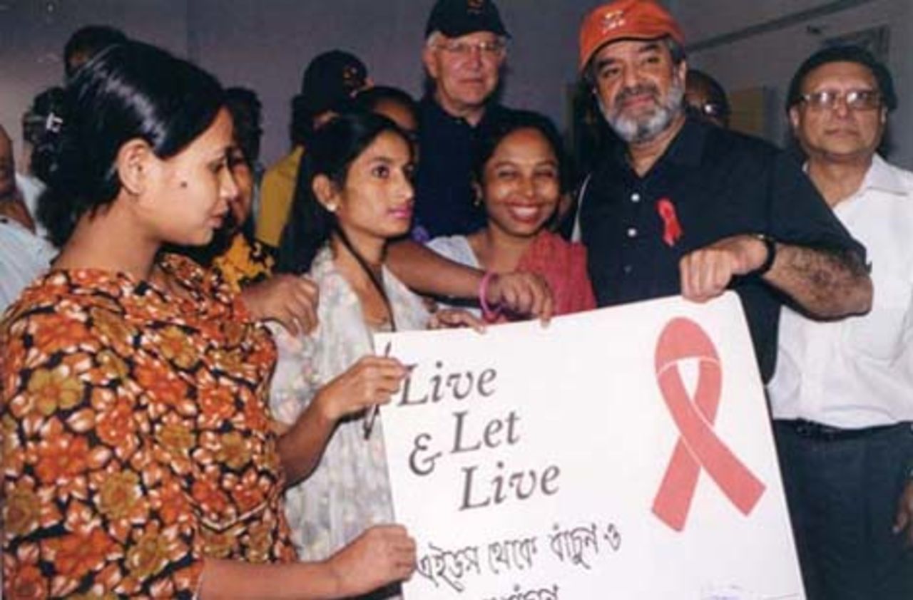 Ehsan Mani and Malcolm Speed at a drop-in centre in Dhaka