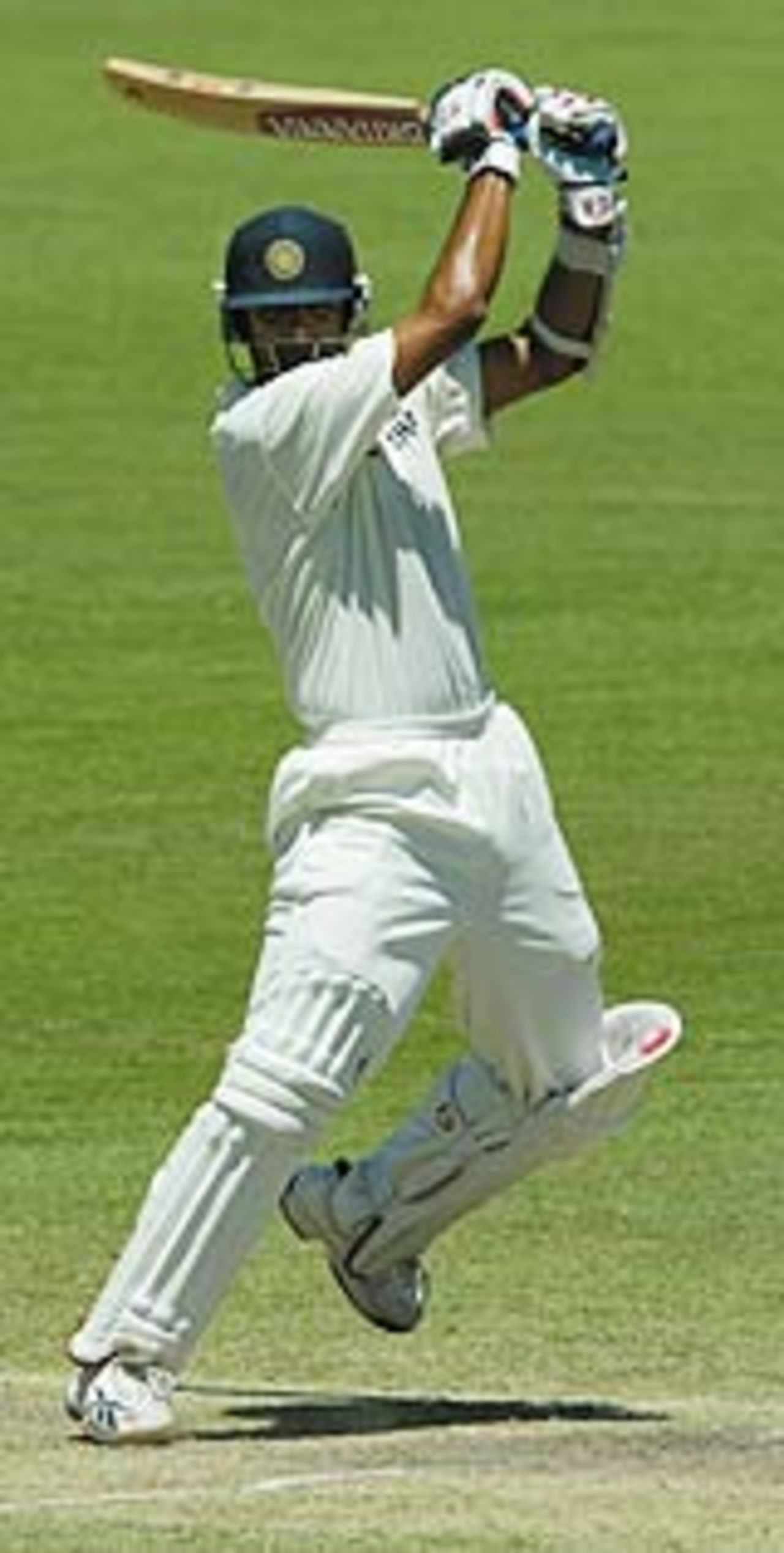 Rahul Dravid drives Stuart Macgill, Australia v India, 2nd Test,  Adelaide, 3rd day, Dec 14, 2003