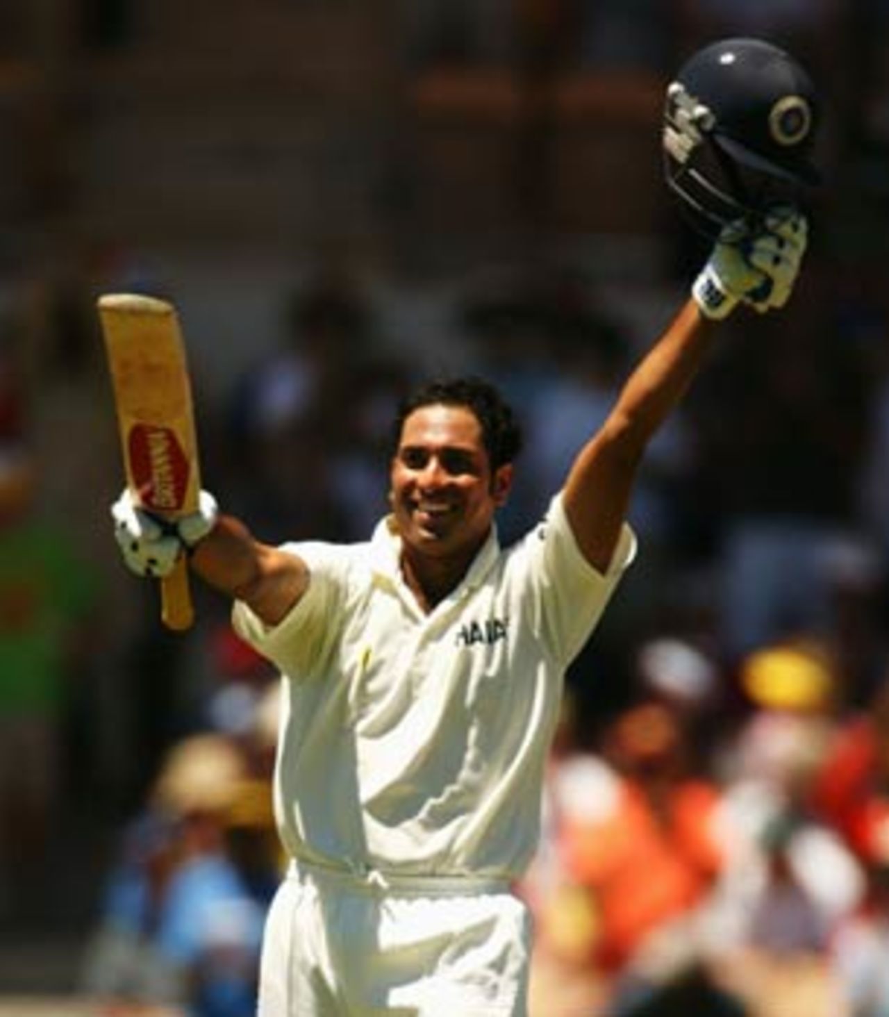 Laxman's big grin tells the story, Australia v India, 2nd Test, Adelaide, 3rd day, December 14, 2003