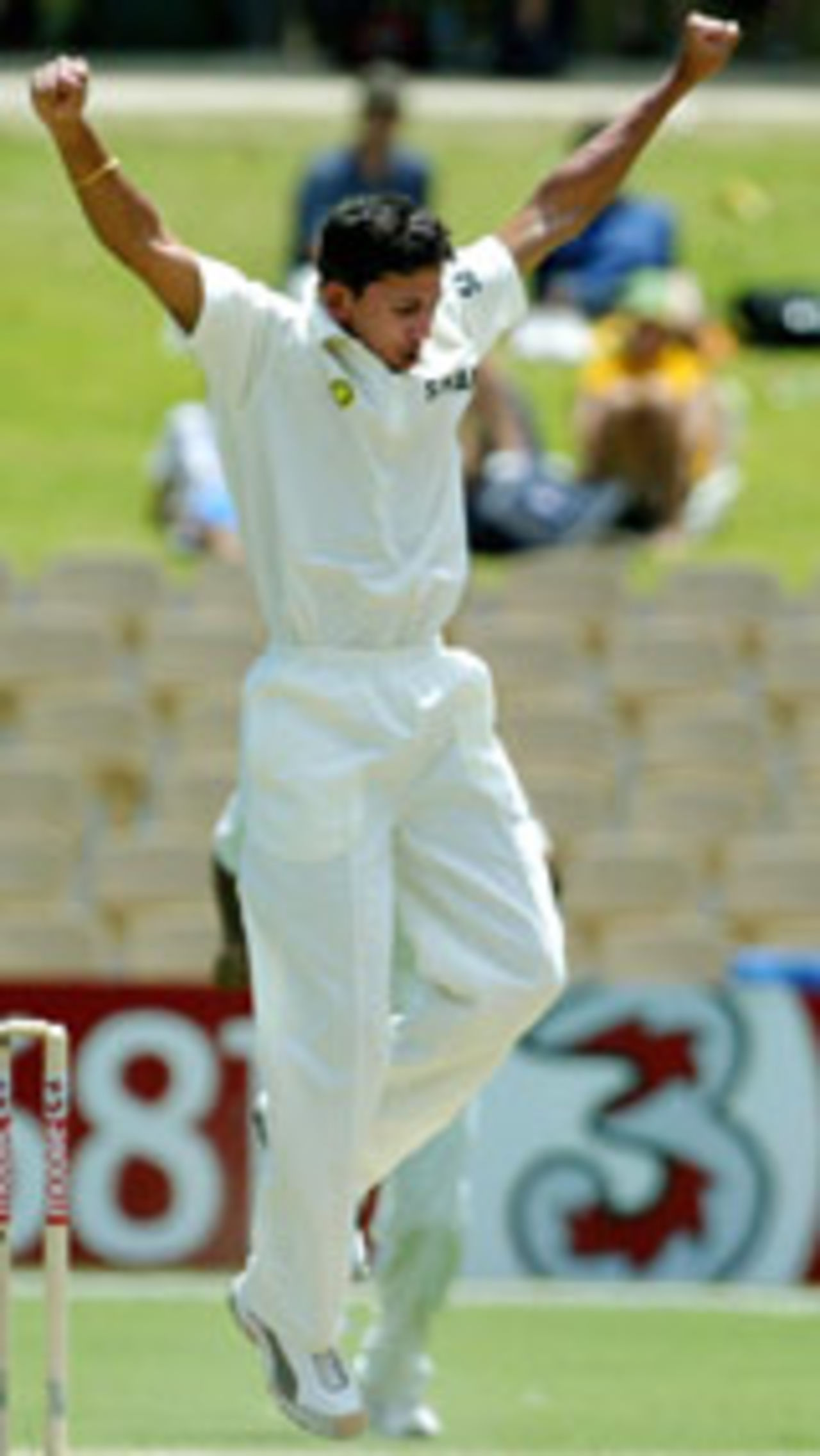 Agarkar celebrates Justin Langer's wicket, Australia v India, 2nd Test, Adelaide, December 15, 2003