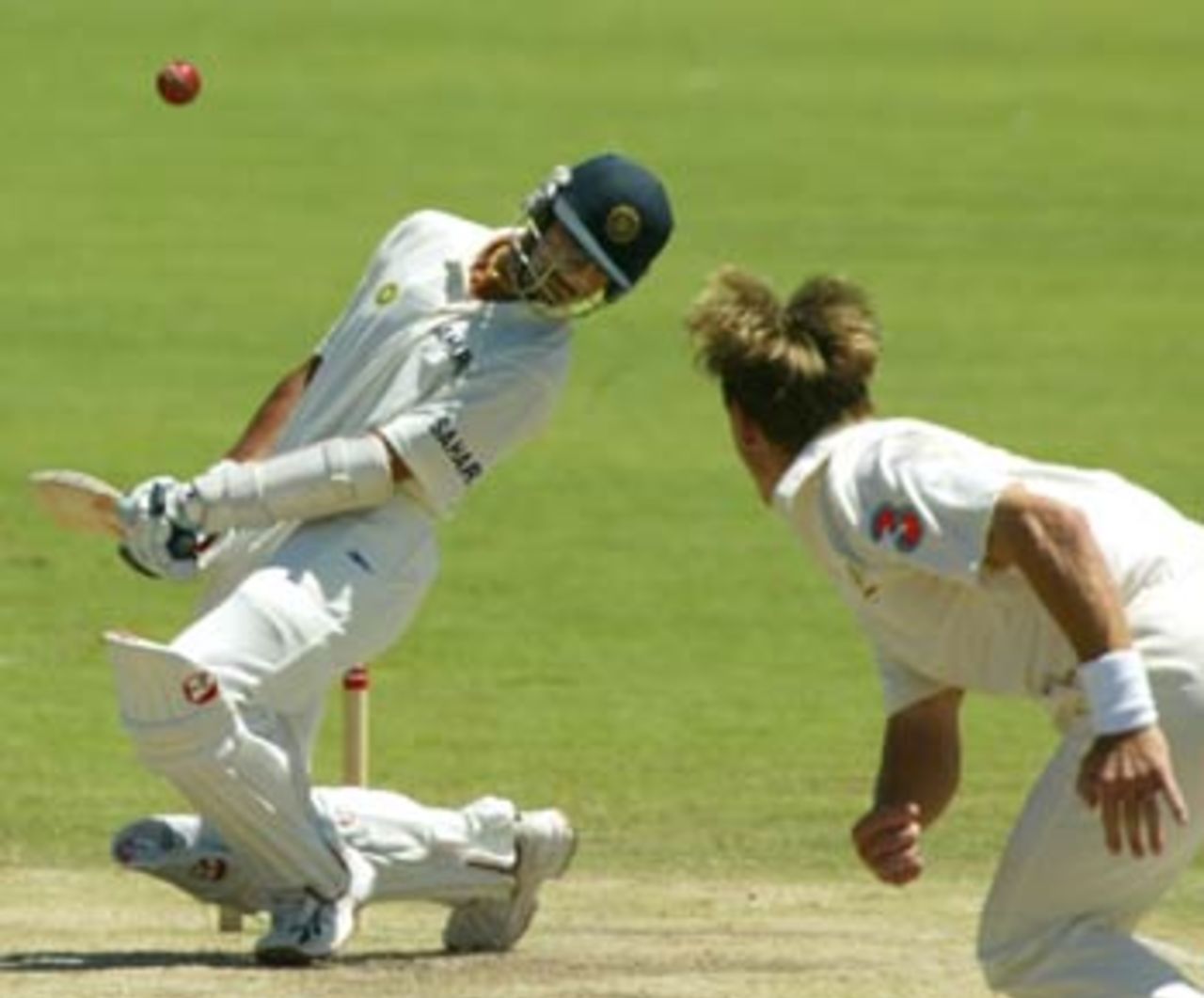 Dravid was patient, and defiant, Australia v India, 2nd Test, Adelaide, 5th day, December 16, 2003