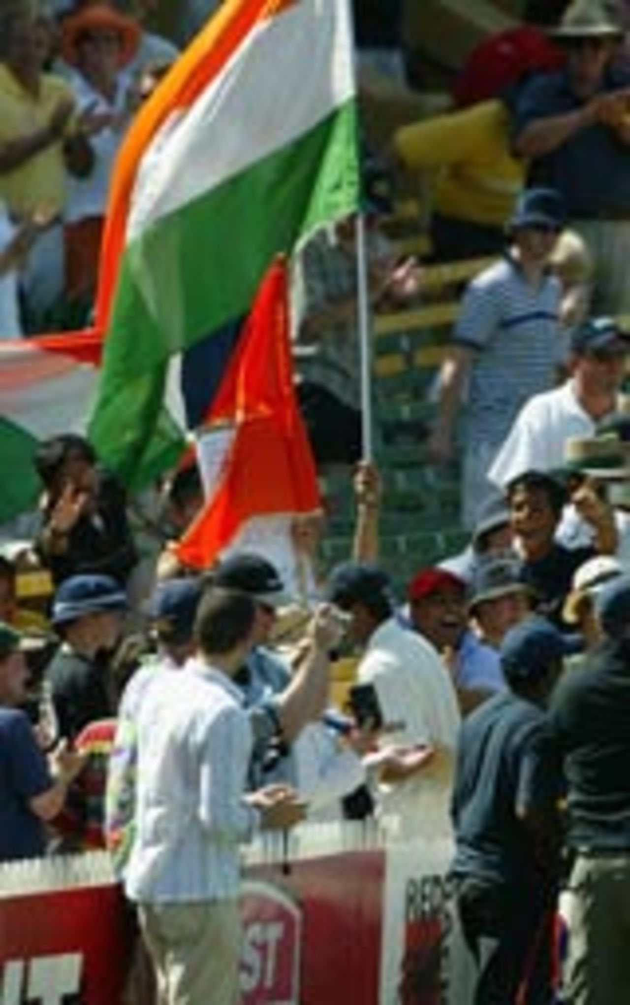 The atmosphere was electric at the Adelaide Oval, Australia v India, 2nd Test, Adelaide, 5th day, December 16, 2003