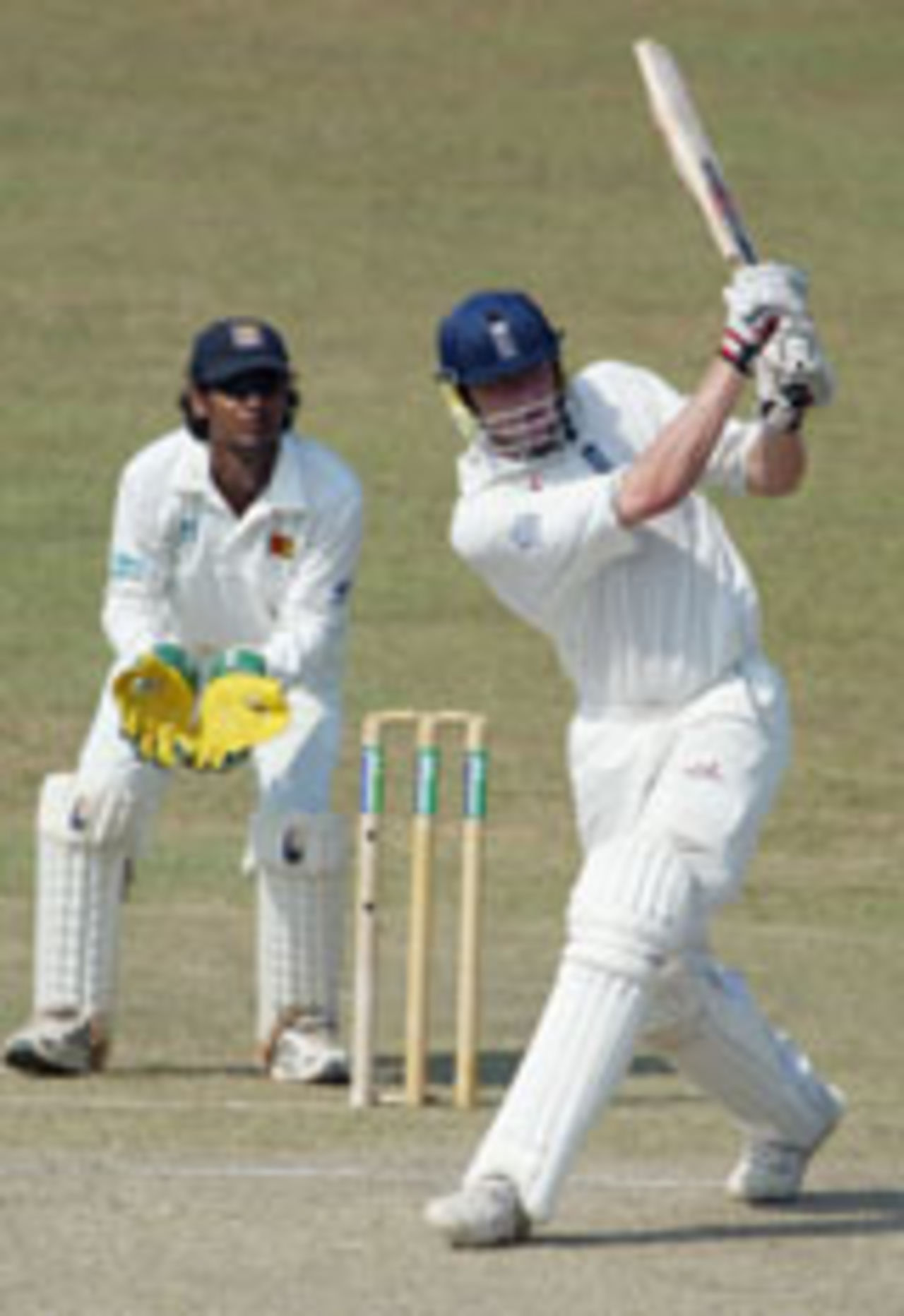 Andrew Flintoff hits out, Sri Lanka v England, 3rd Test, Colombo, December 18, 2003