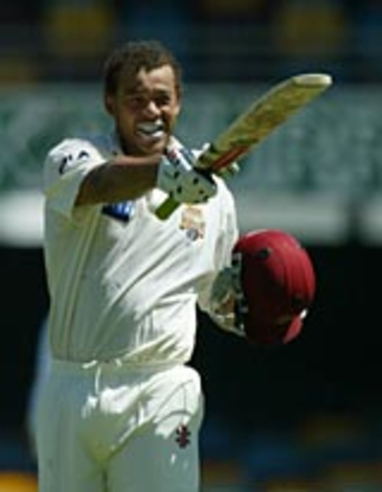 Andrew Symonds reaches his hundred, Queensland v South Australia, Sydney, December 20, 2003