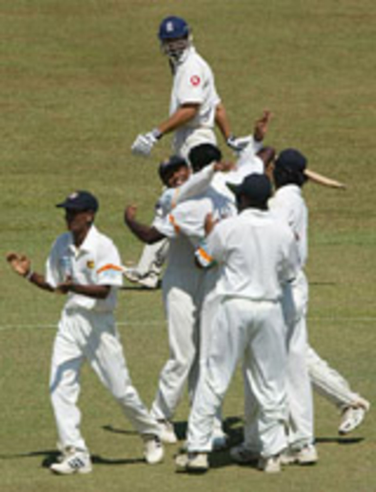 The end is nigh? Sri Lanka celebrate as Michael Vaughan slopes off, Sri Lanka v England, 3rd Test, Colombo, December 21, 2003