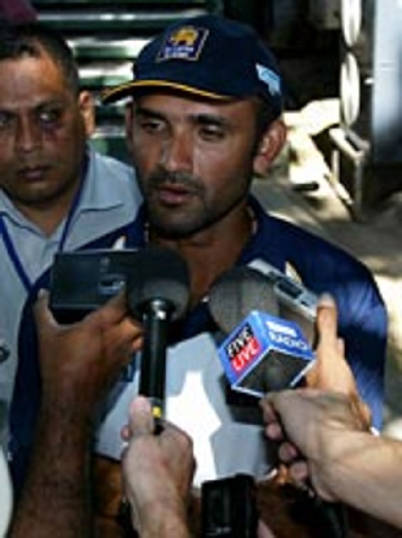 Marvan Atapattu faces the media, Colombo, December 21, 2003