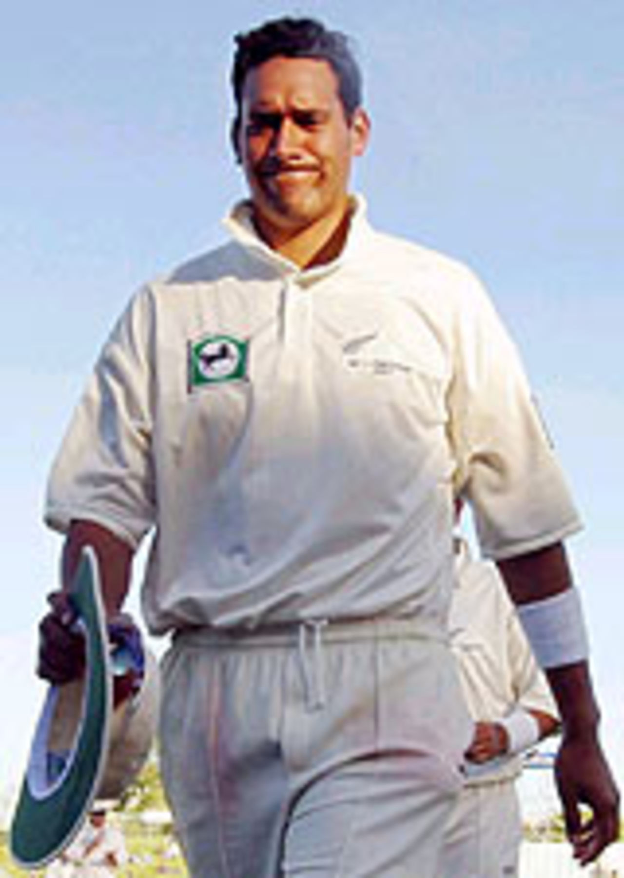 Daryl Tuffey walks off the field after his five-wicket haul against Pakistan, New Zealand v Pakistan, 1st Test, Hamilton, 4th day, December 22, 2003