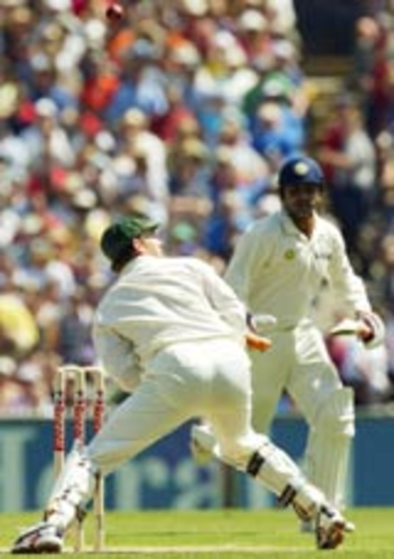 Adam Gilchrist misses a run-out chance and Virender Sehwag survives, Australia v India, 3rd Test, Melbourne, December 26, 2003