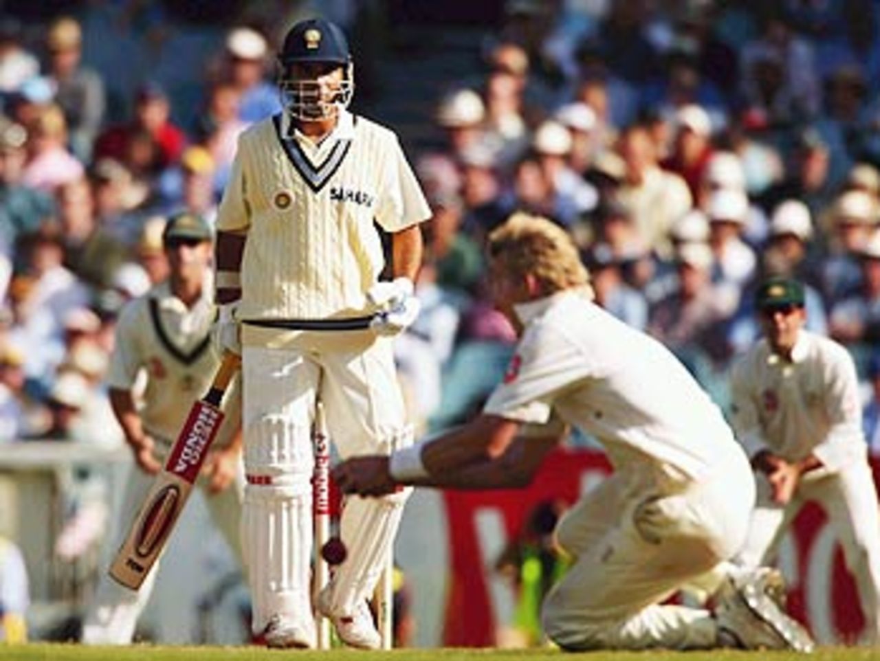 Merry Christmas, Sourav. Brett Lee drops a return catch, Australia v India, 3rd Test, Melbourne, 1st day, December 26, 2003