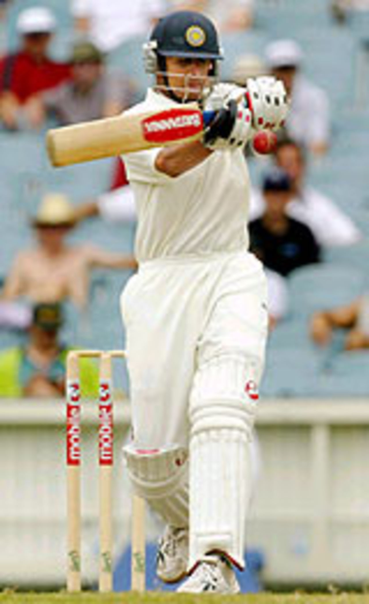 Rahul Dravid pulls on his way to 92, Australia v India, 3rd Test, Melbourne, 4th day, December 29, 2003