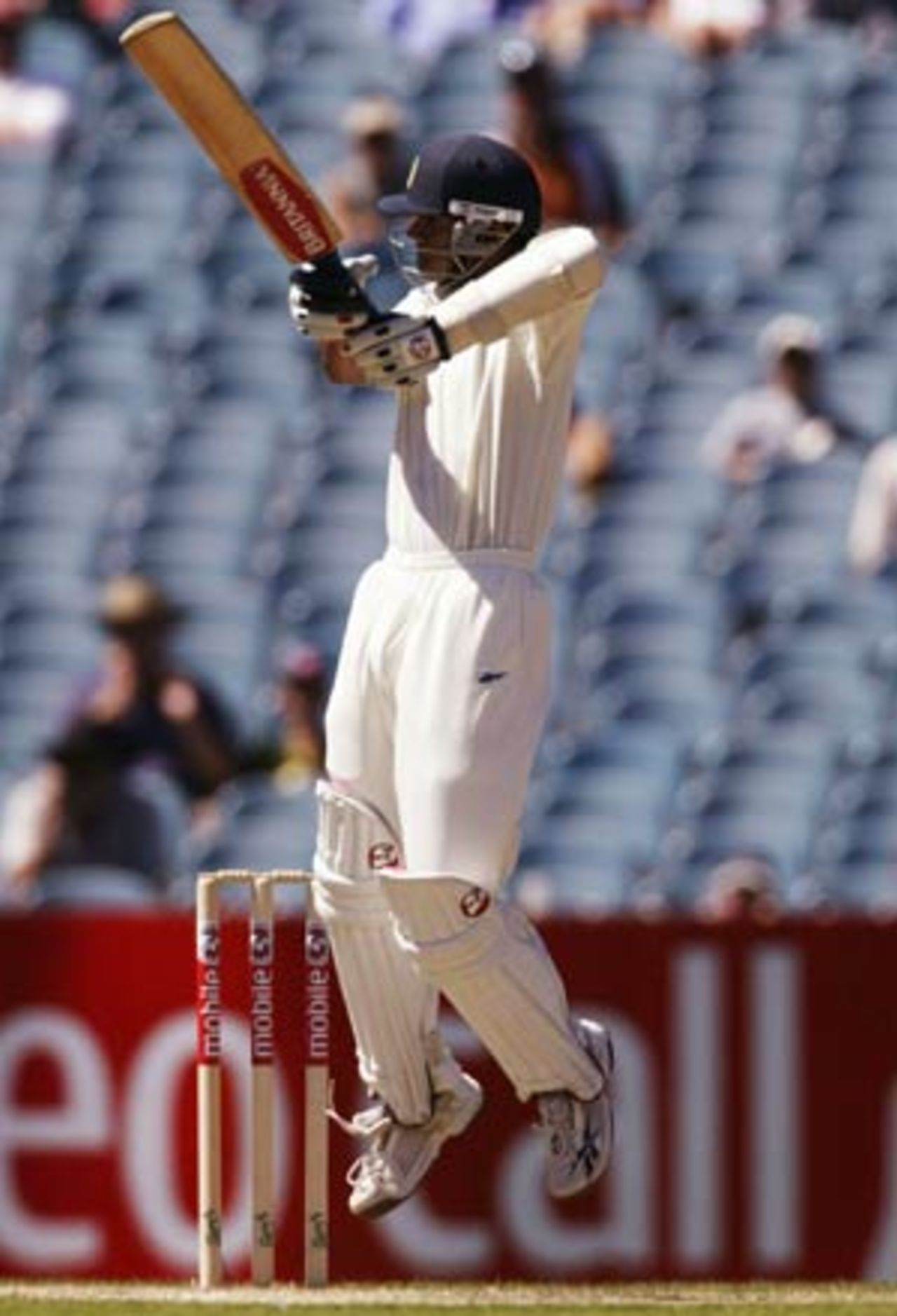 Rahul Dravid leaps up and cuts, Australia v India, 3rd Test, Melbourne, 4th day, December 29, 2003