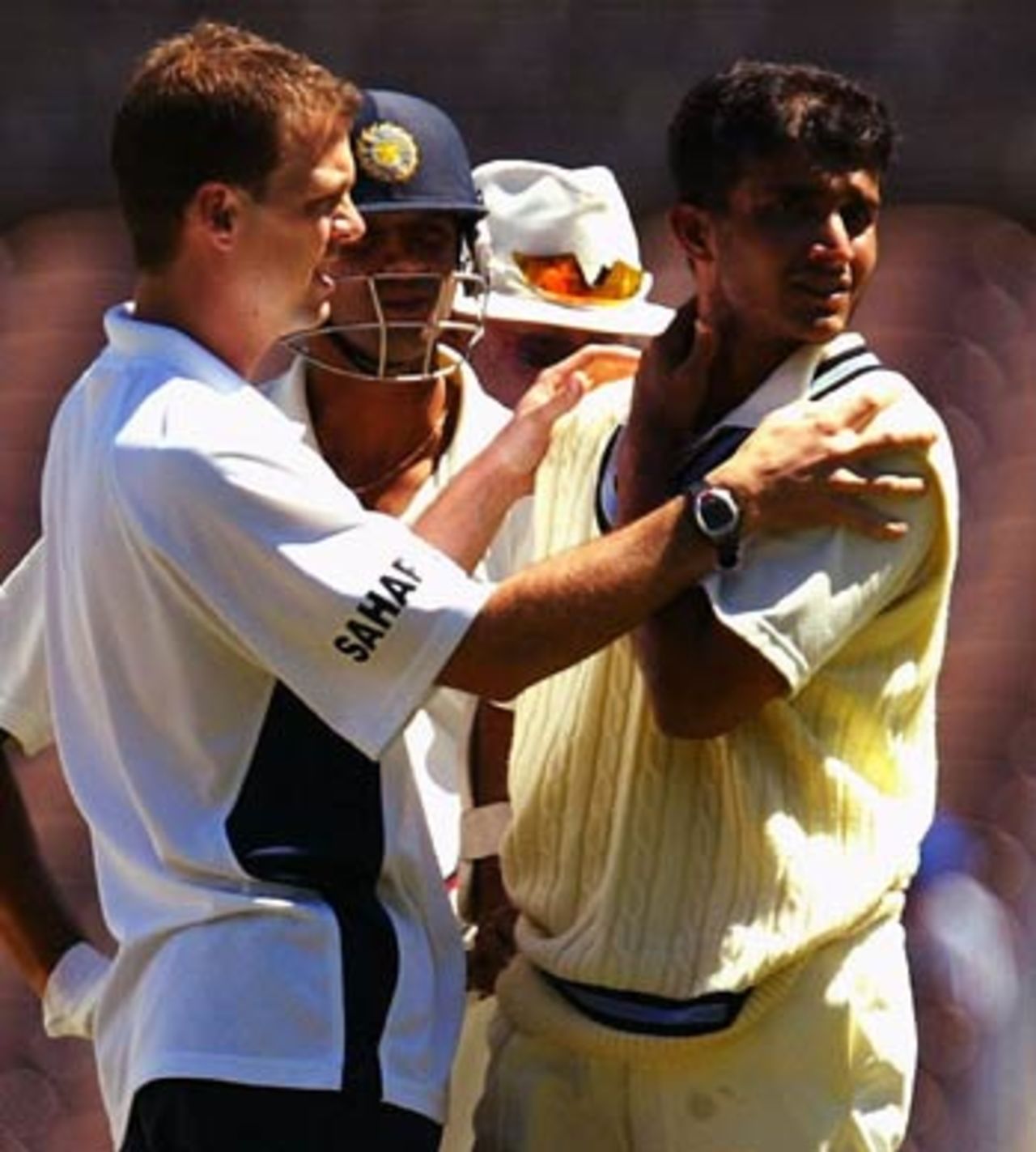 Andrew Leipus had to take a close look at Sourav Ganguly, Australia v India, 3rd Test, Melbourne, 4th day, December 29, 2003