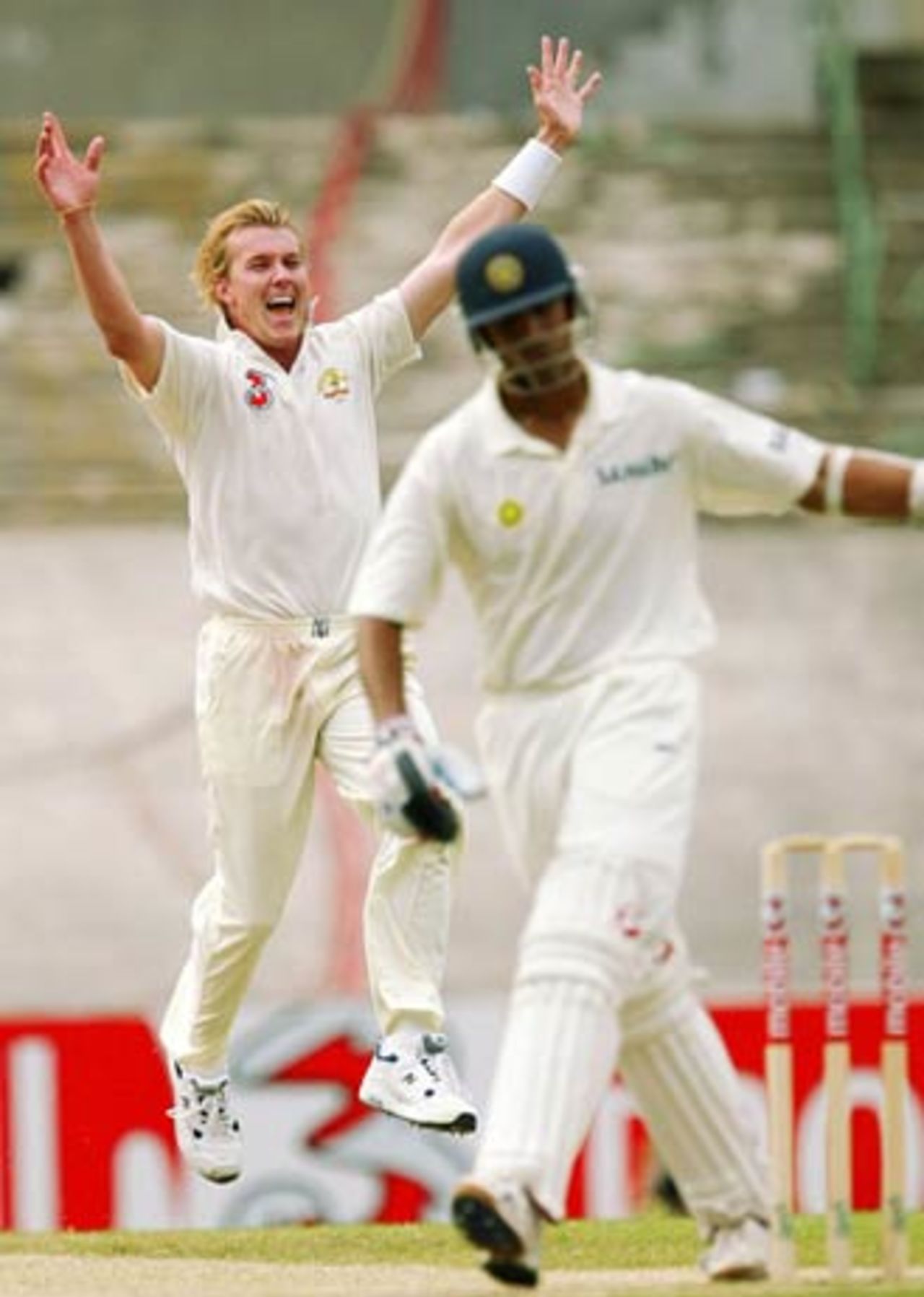 Brett Lee got rid of Rahul Dravid with the second new ball, Australia v India, 3rd Test, Melbourne, 4th day, December 29, 2003