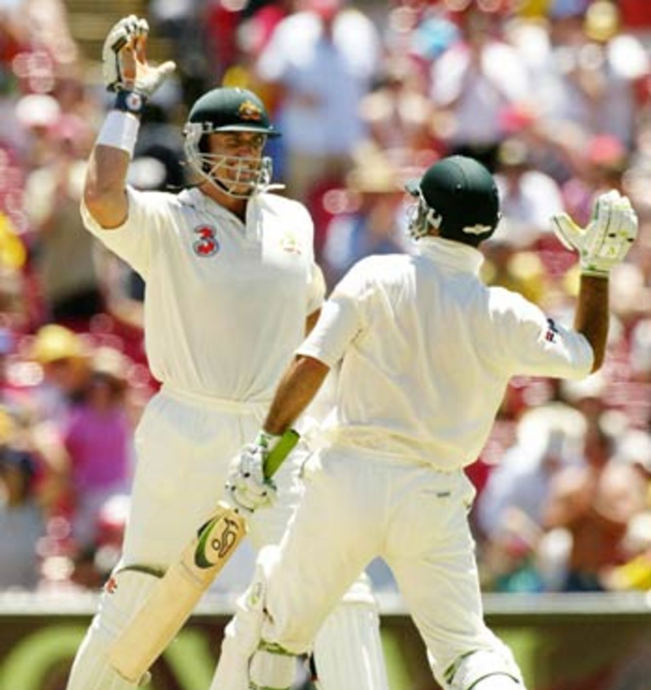 Give me five! Ricky Ponting and Matthew Hayden celebrate a job well done, Australia v India, 3rd Test, Melbourne, 5th day, December 30, 2003