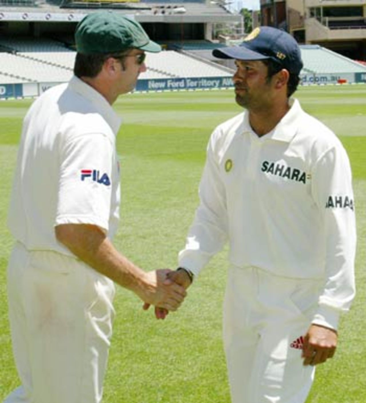 Steve Waugh commiserates with a disappointed Sachin Tendulkar, Australia v India, 3rd Test, Melbourne, 5th day, December 30, 2003